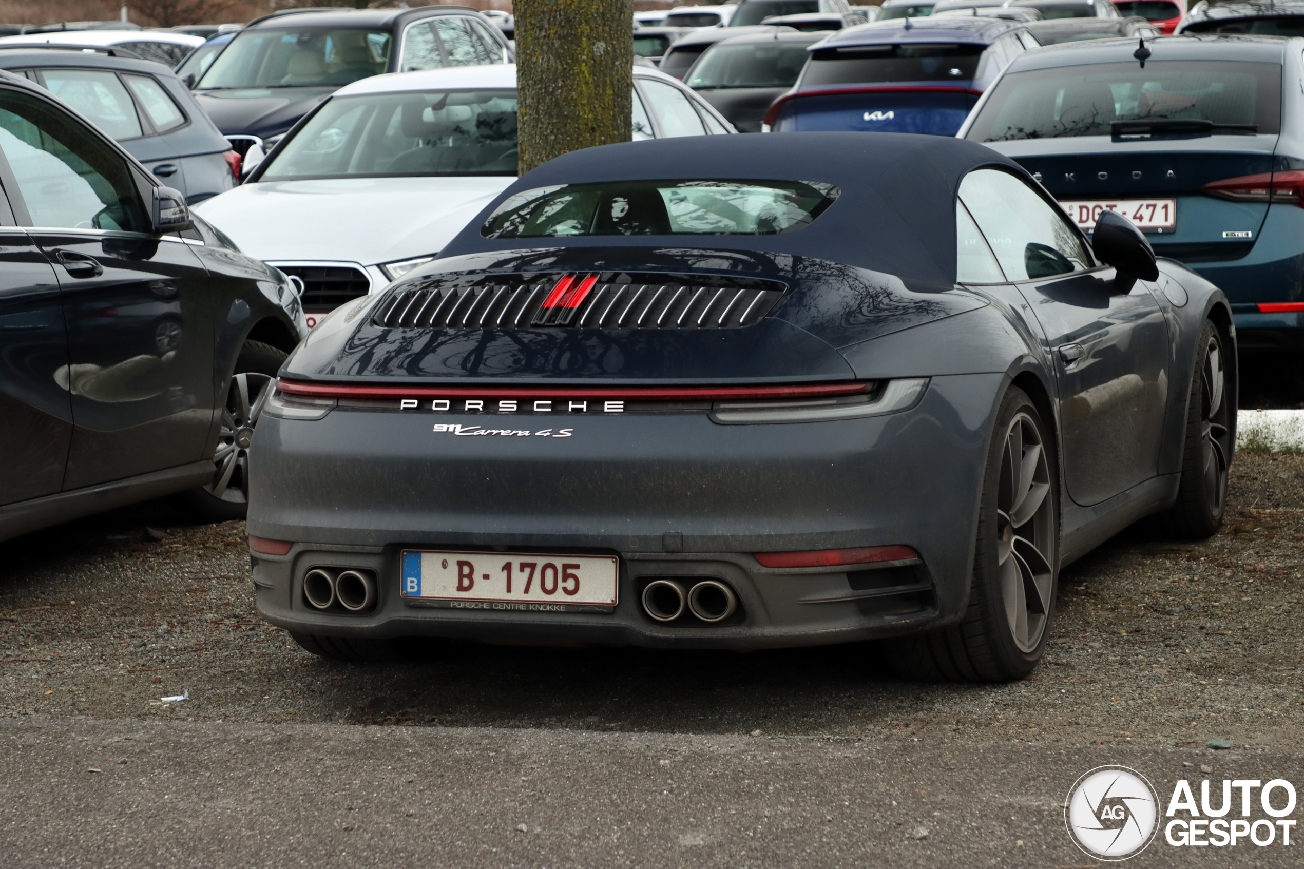 Porsche 992 Carrera 4S Cabriolet