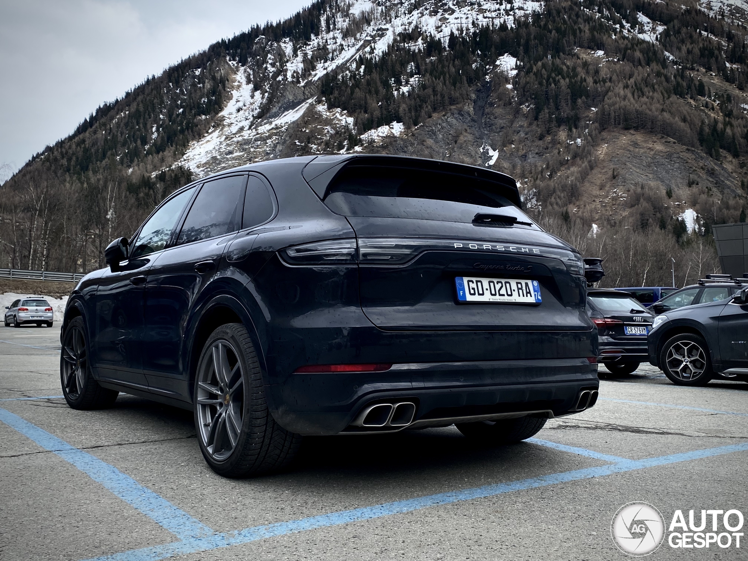 Porsche Cayenne Turbo S E-Hybrid