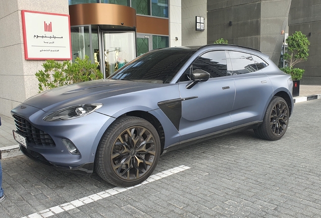 Aston Martin DBX