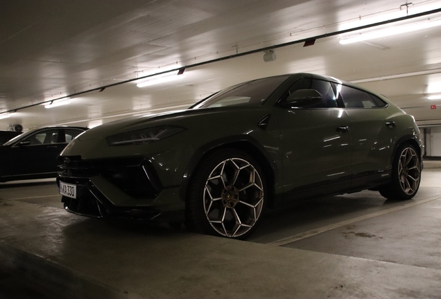 Lamborghini Urus Performante