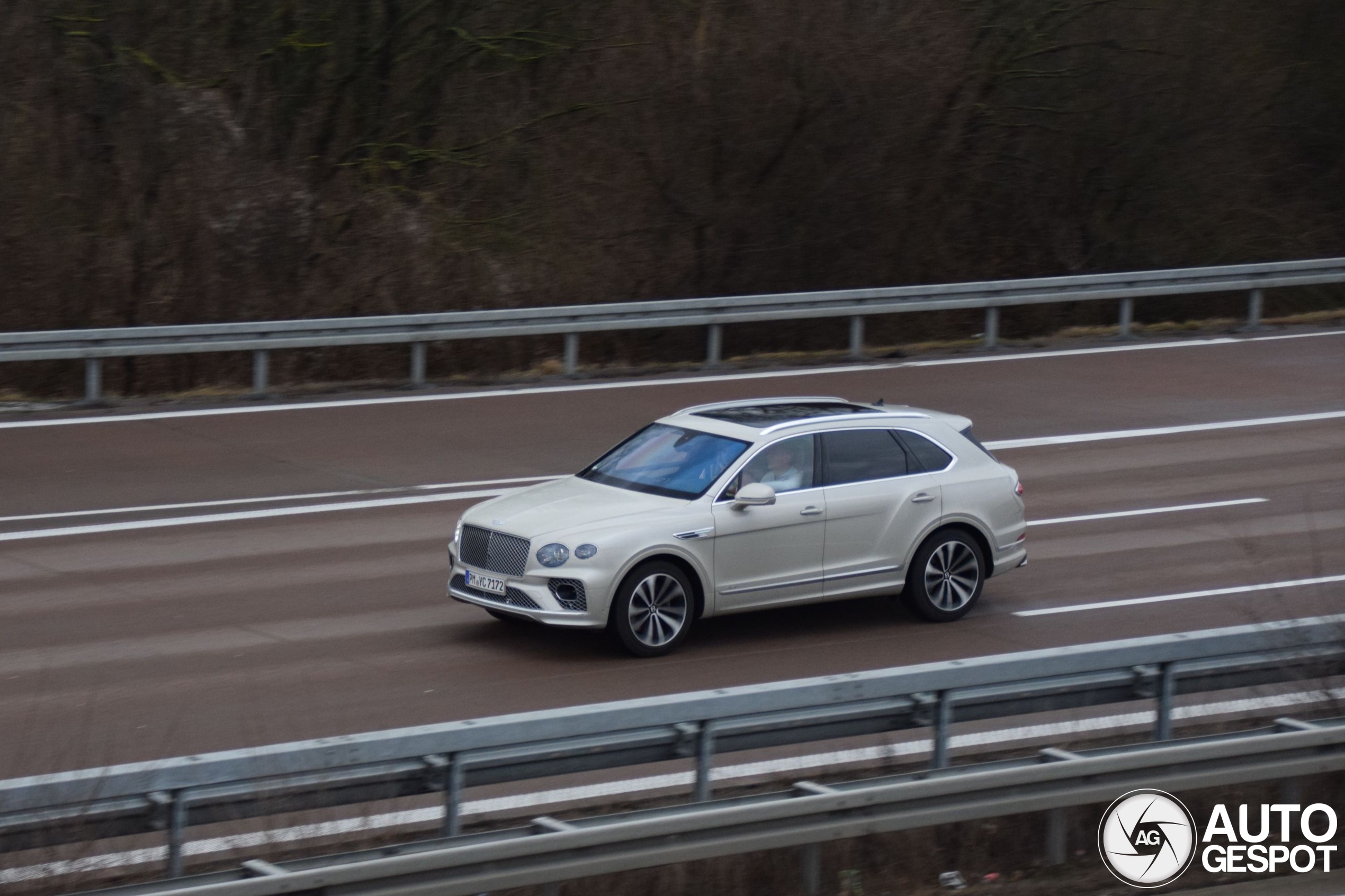 Bentley Bentayga Azure