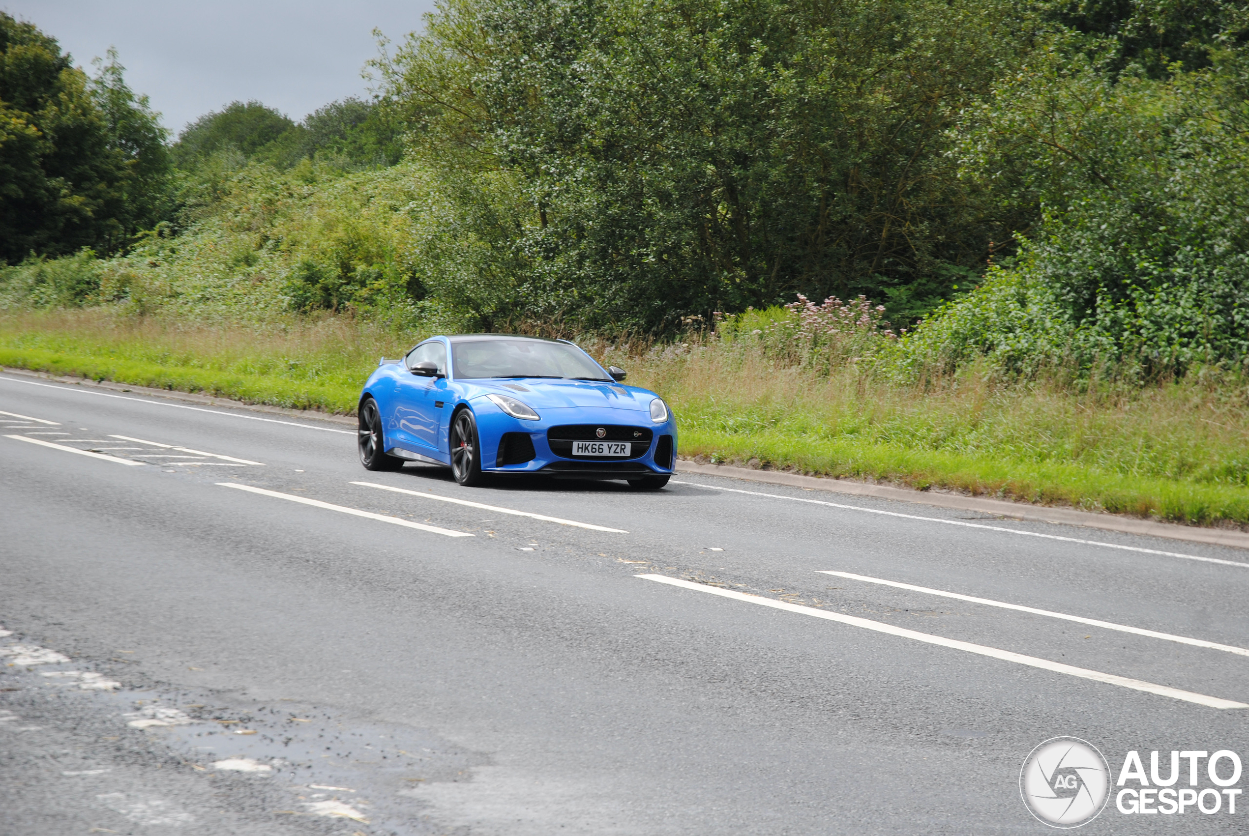 Jaguar F-TYPE SVR Coupé