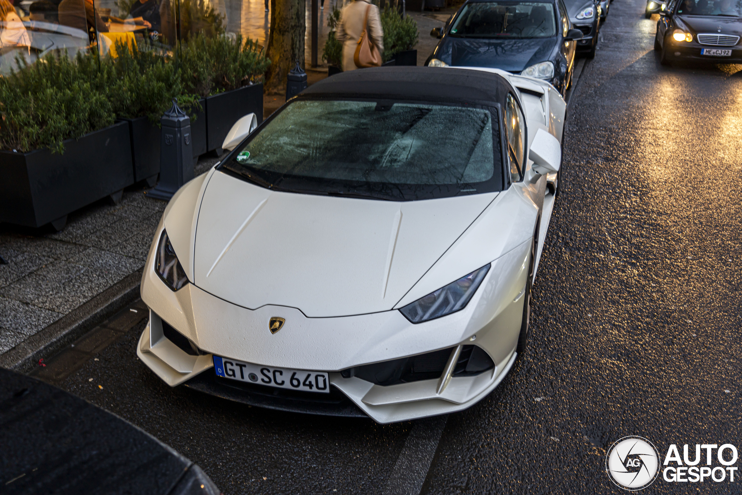 Lamborghini Huracán LP640-4 EVO Spyder