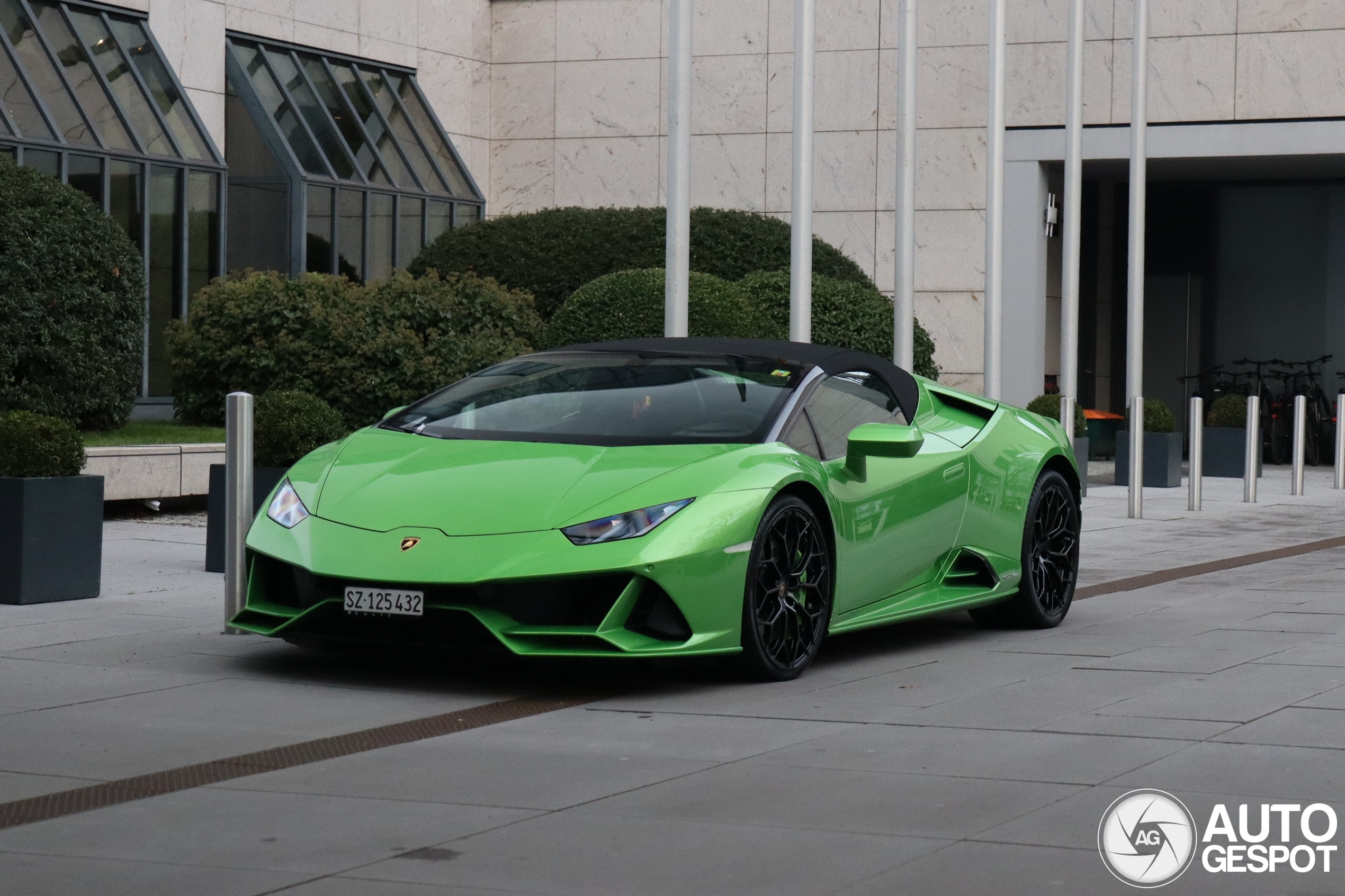 Lamborghini Huracán LP640-4 EVO Spyder