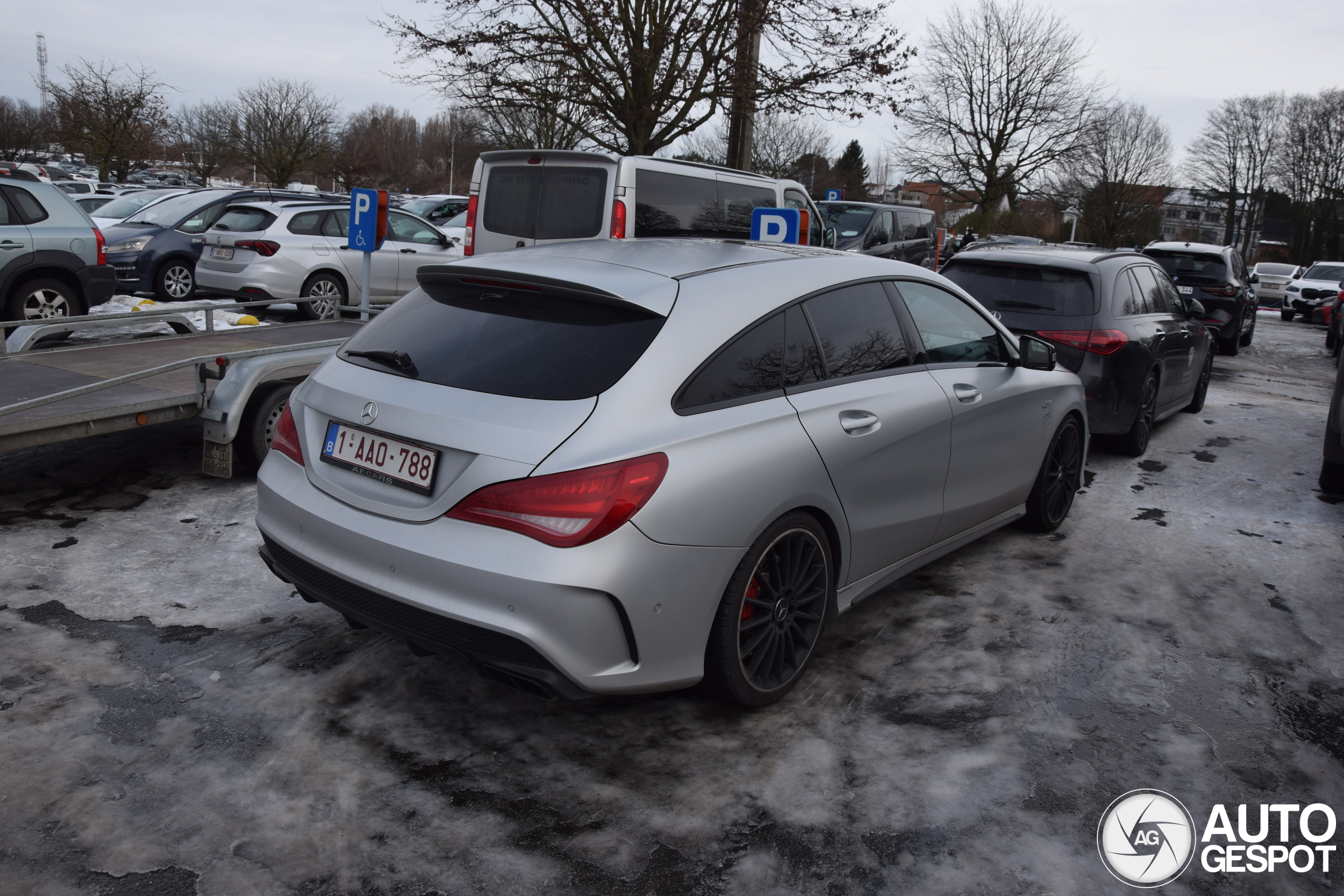 Mercedes-Benz CLA 45 AMG Shooting Brake