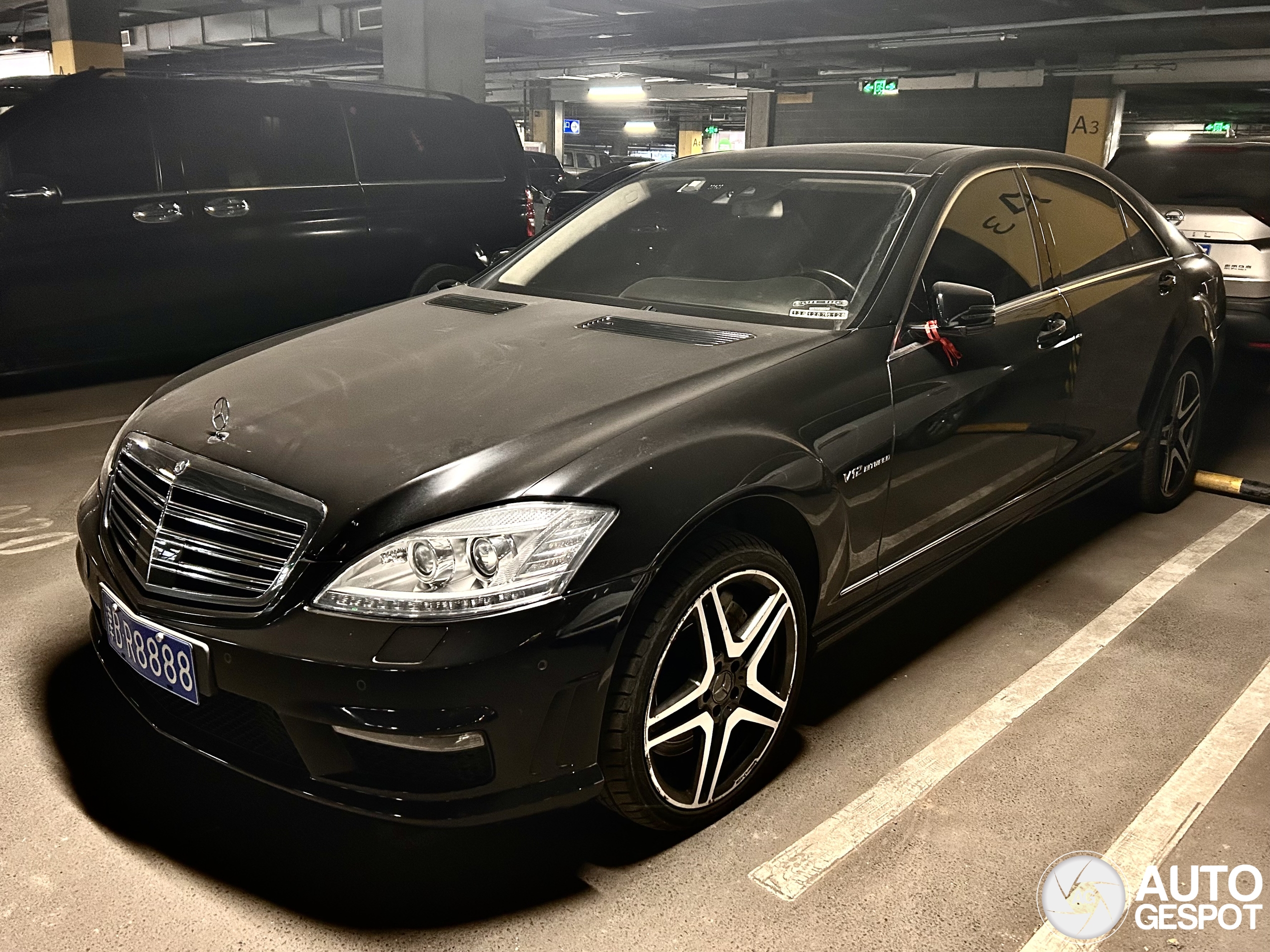 Mercedes-Benz S 65 AMG V221 2010