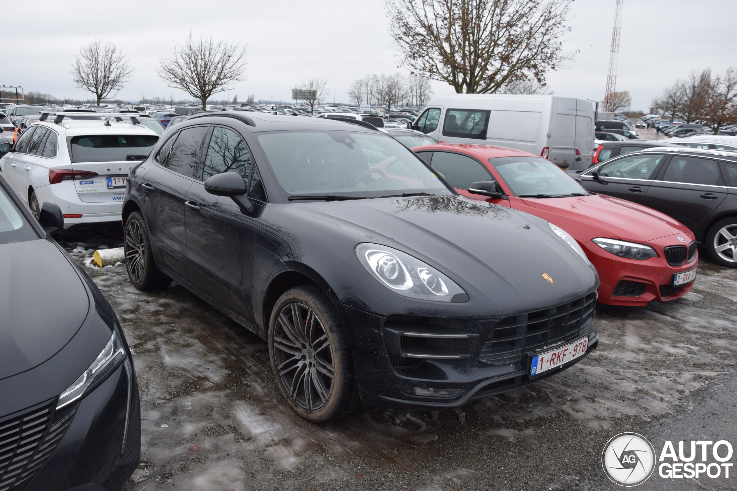 Porsche 95B Macan Turbo