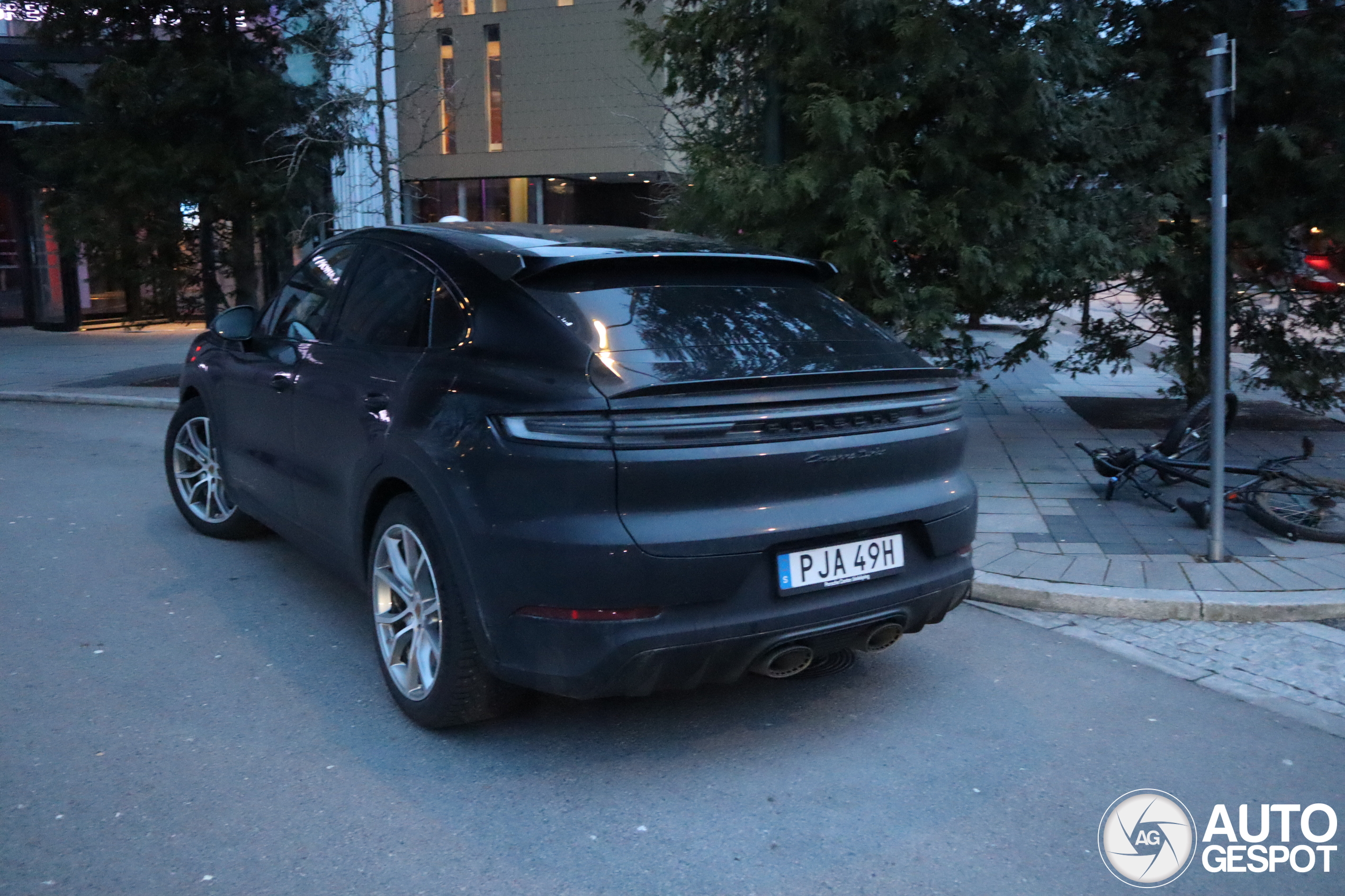 Plezier voor vier: Porsche Cayenne Turbo E-Hybrid