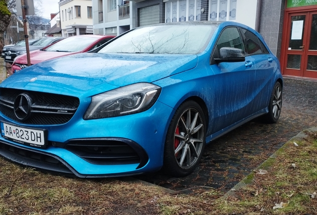 Mercedes-AMG A 45 W176 2015