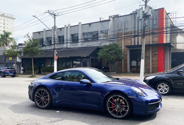 Porsche 992 Carrera 4S