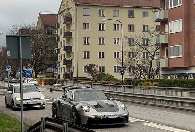 Porsche 992 GT3 RS Weissach Package