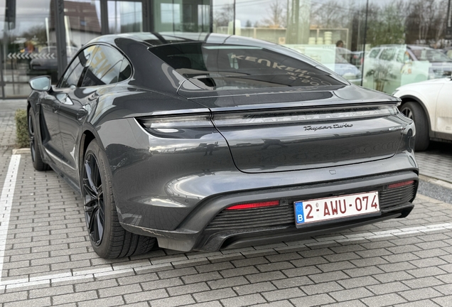 Porsche Taycan Turbo