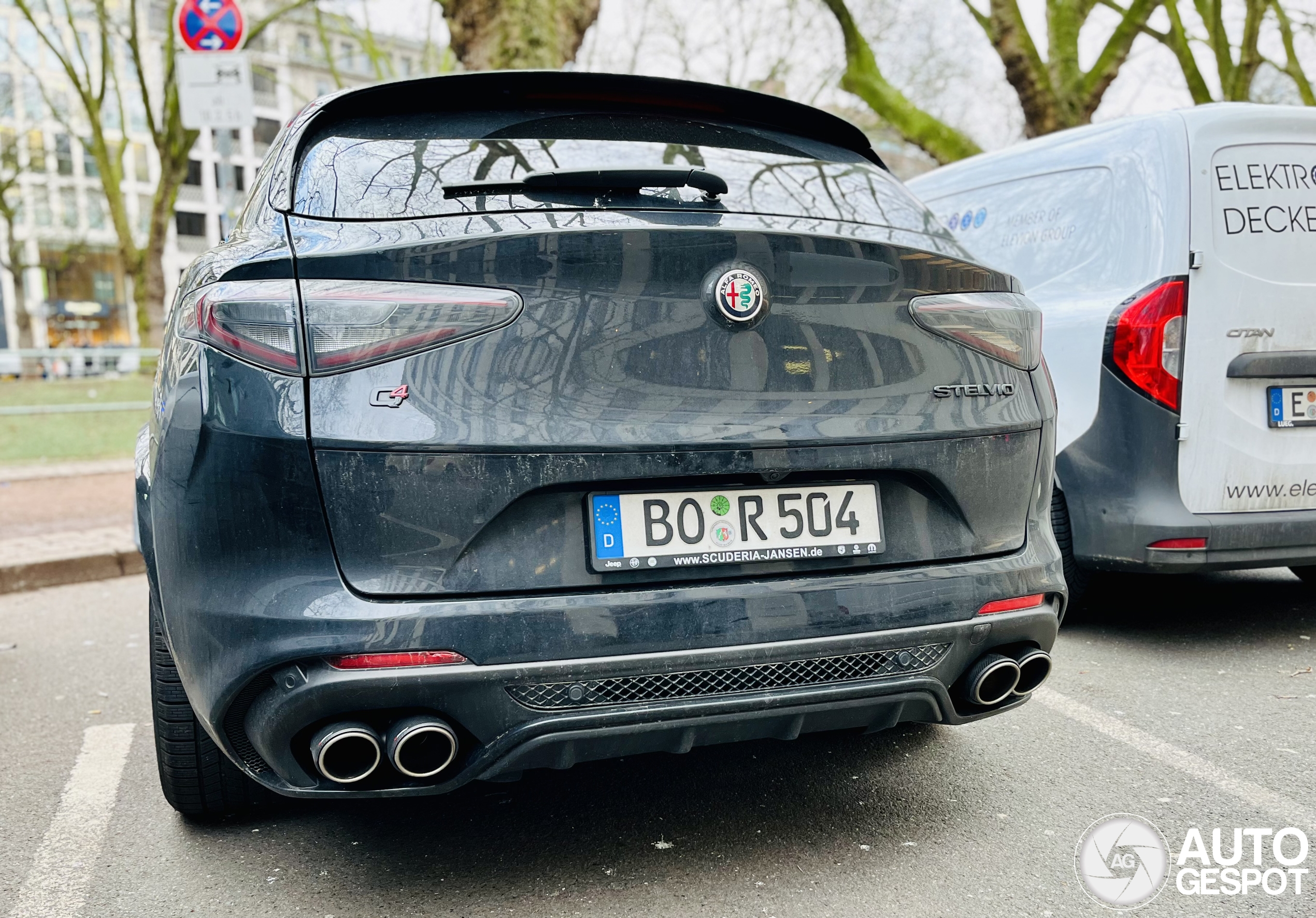 Alfa Romeo Stelvio Quadrifoglio 2020