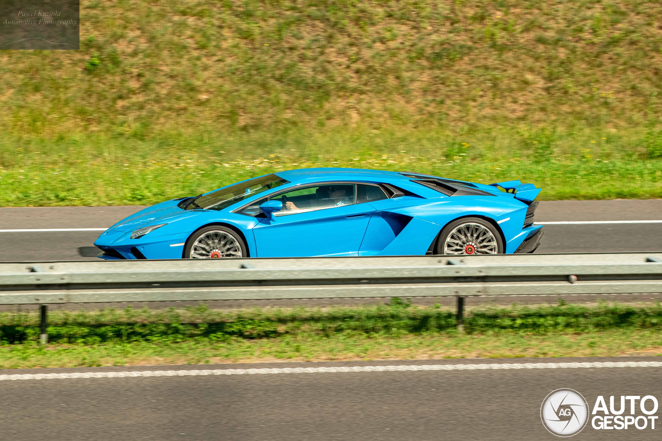 Lamborghini Aventador S LP740-4