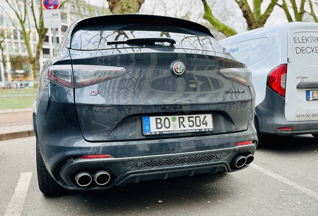 Alfa Romeo Stelvio Quadrifoglio 2020