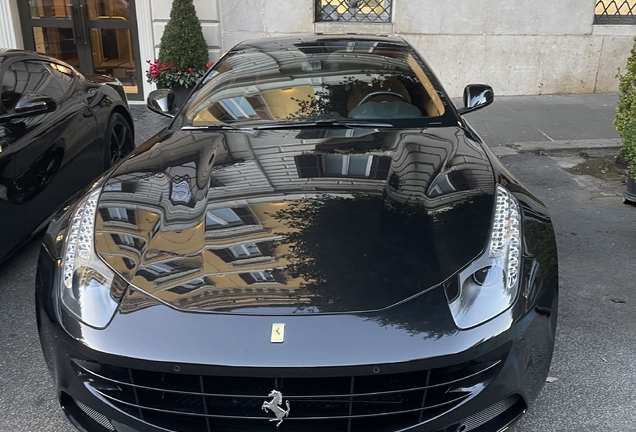 Ferrari FF