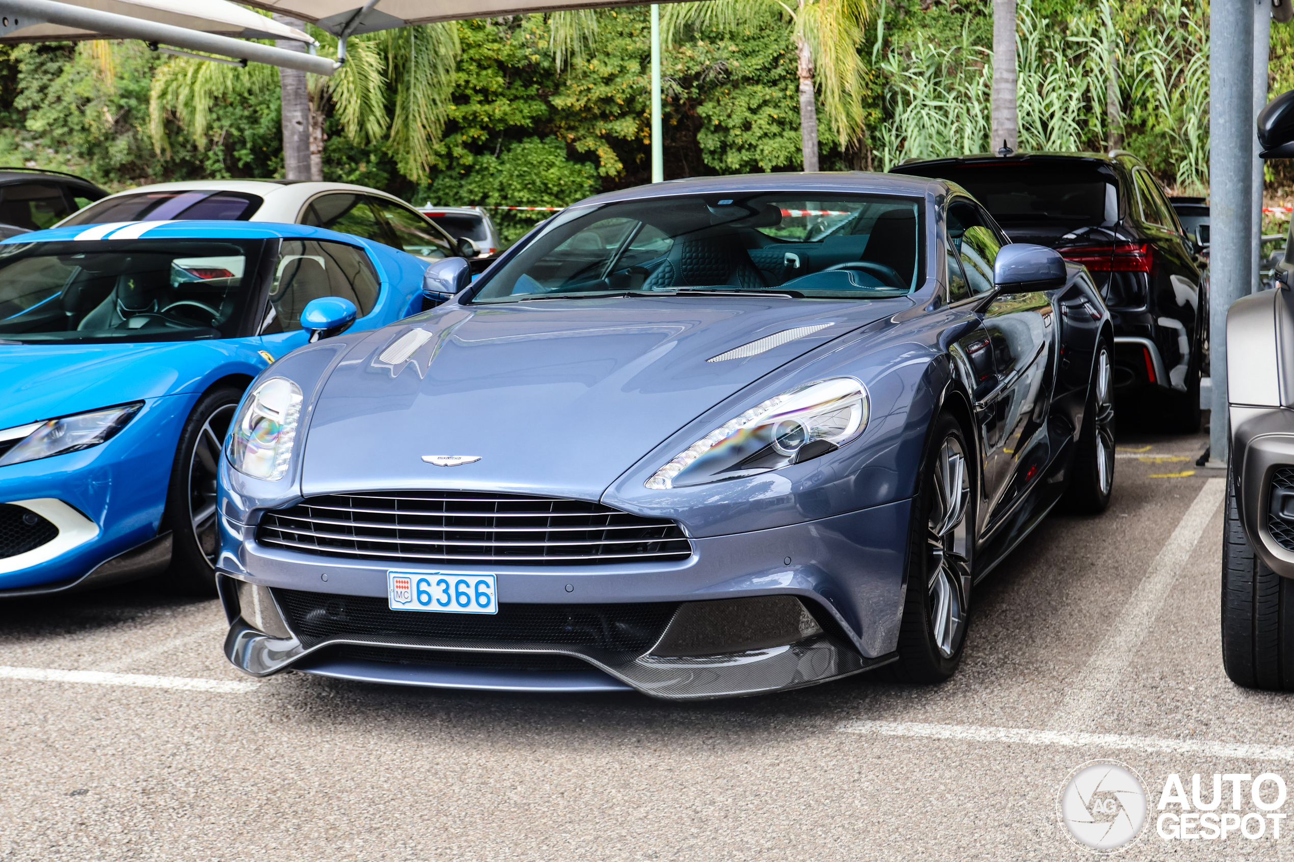 Aston Martin Vanquish 2013