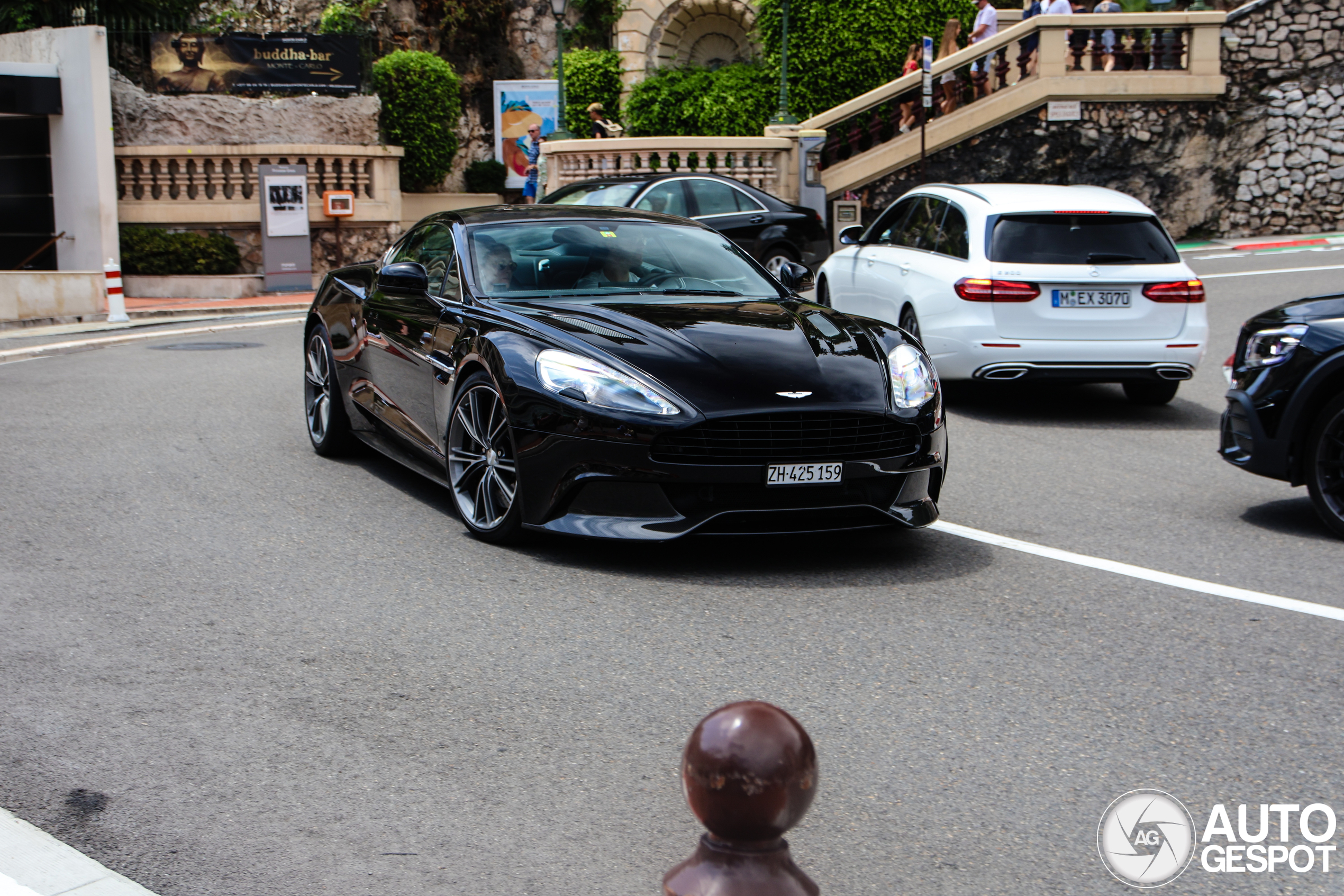 Aston Martin Vanquish 2013