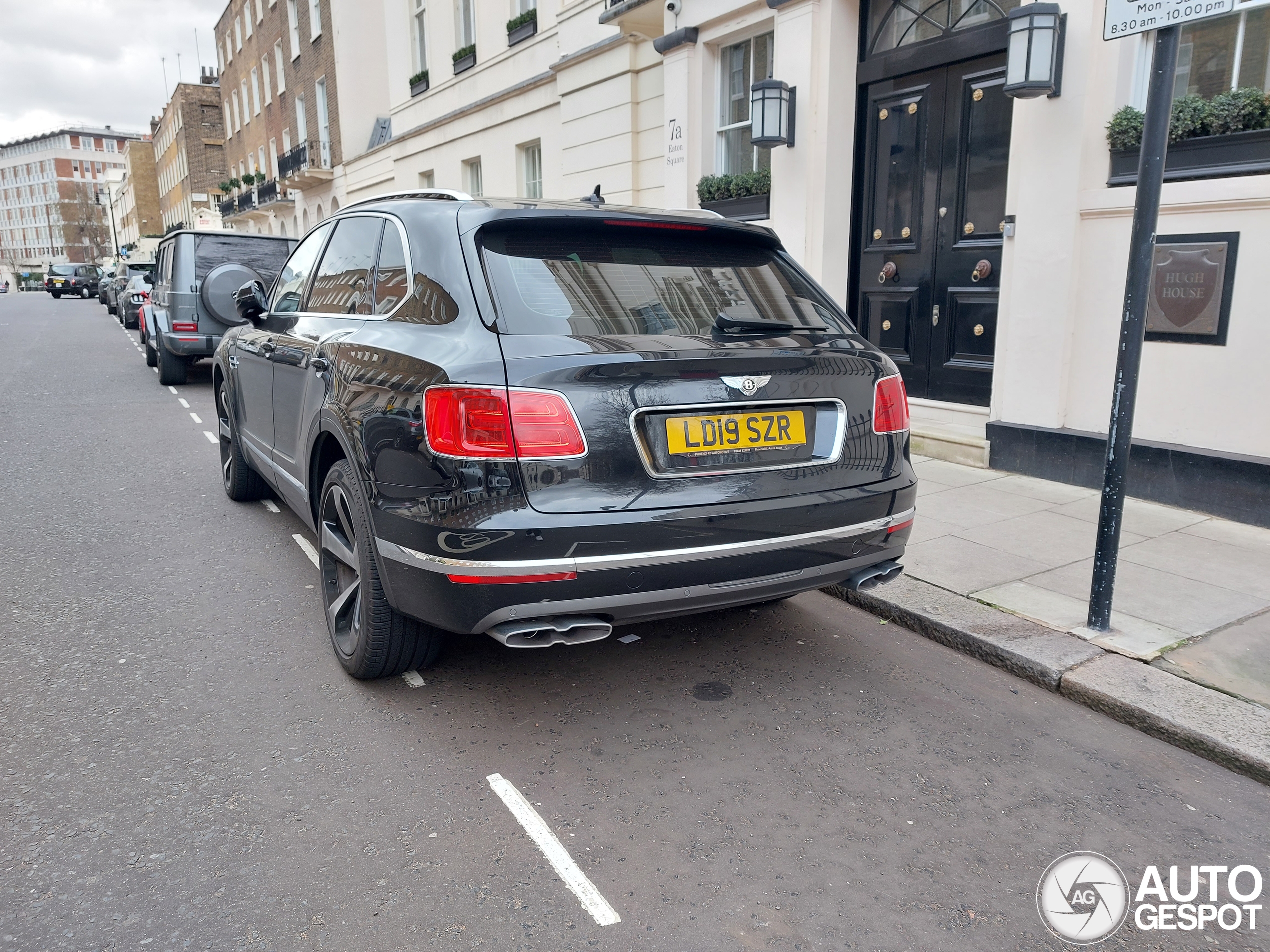 Bentley Bentayga V8