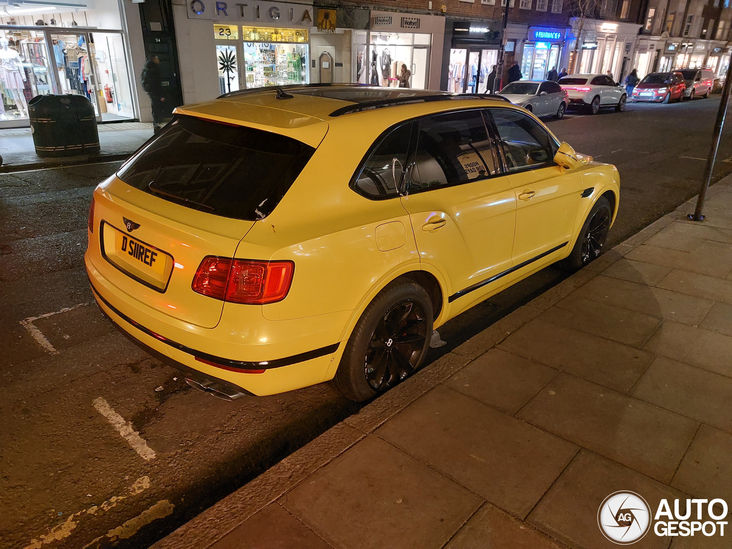 Bentley Bentayga V8