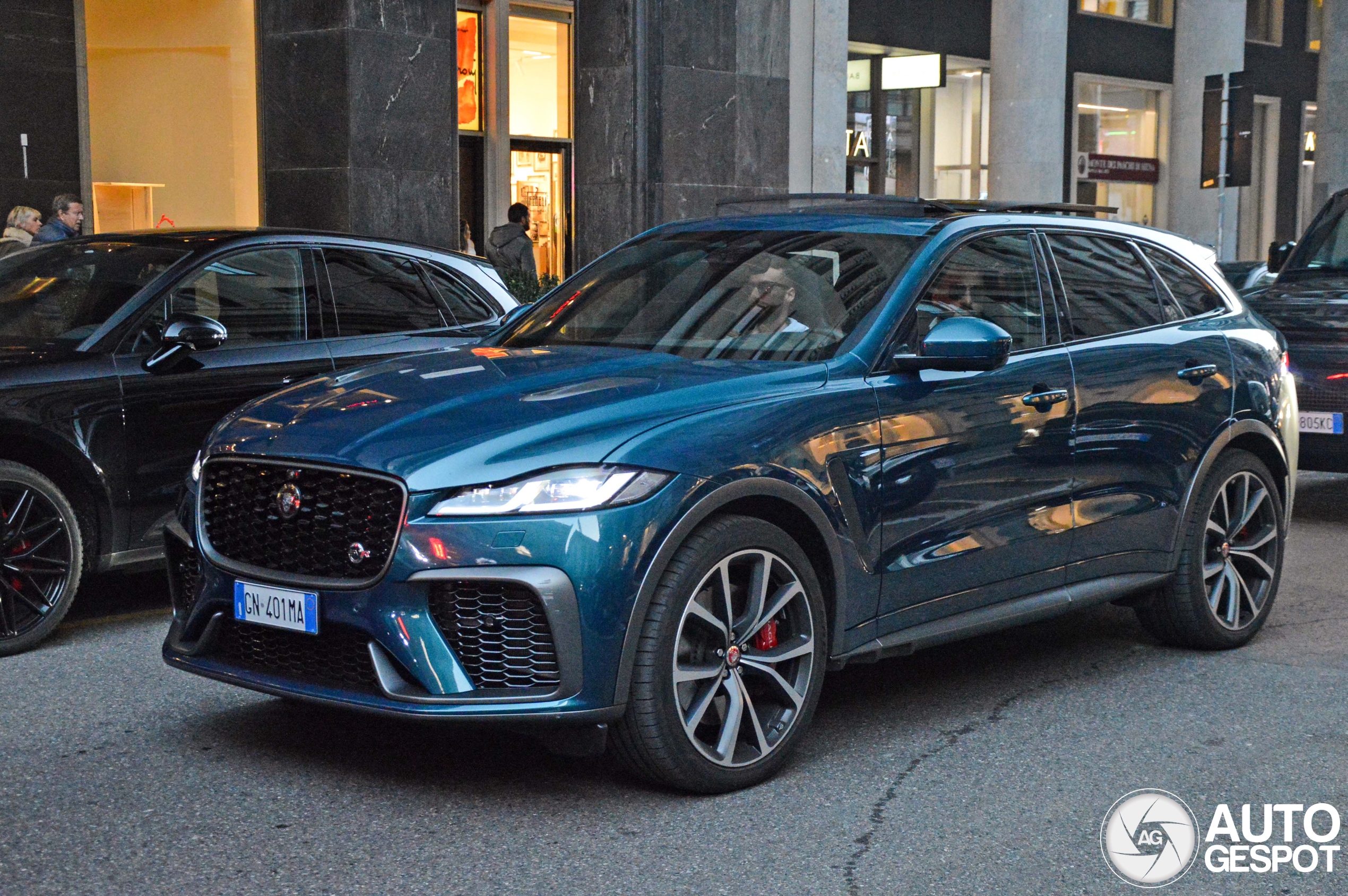 Jaguar F-PACE SVR 2021