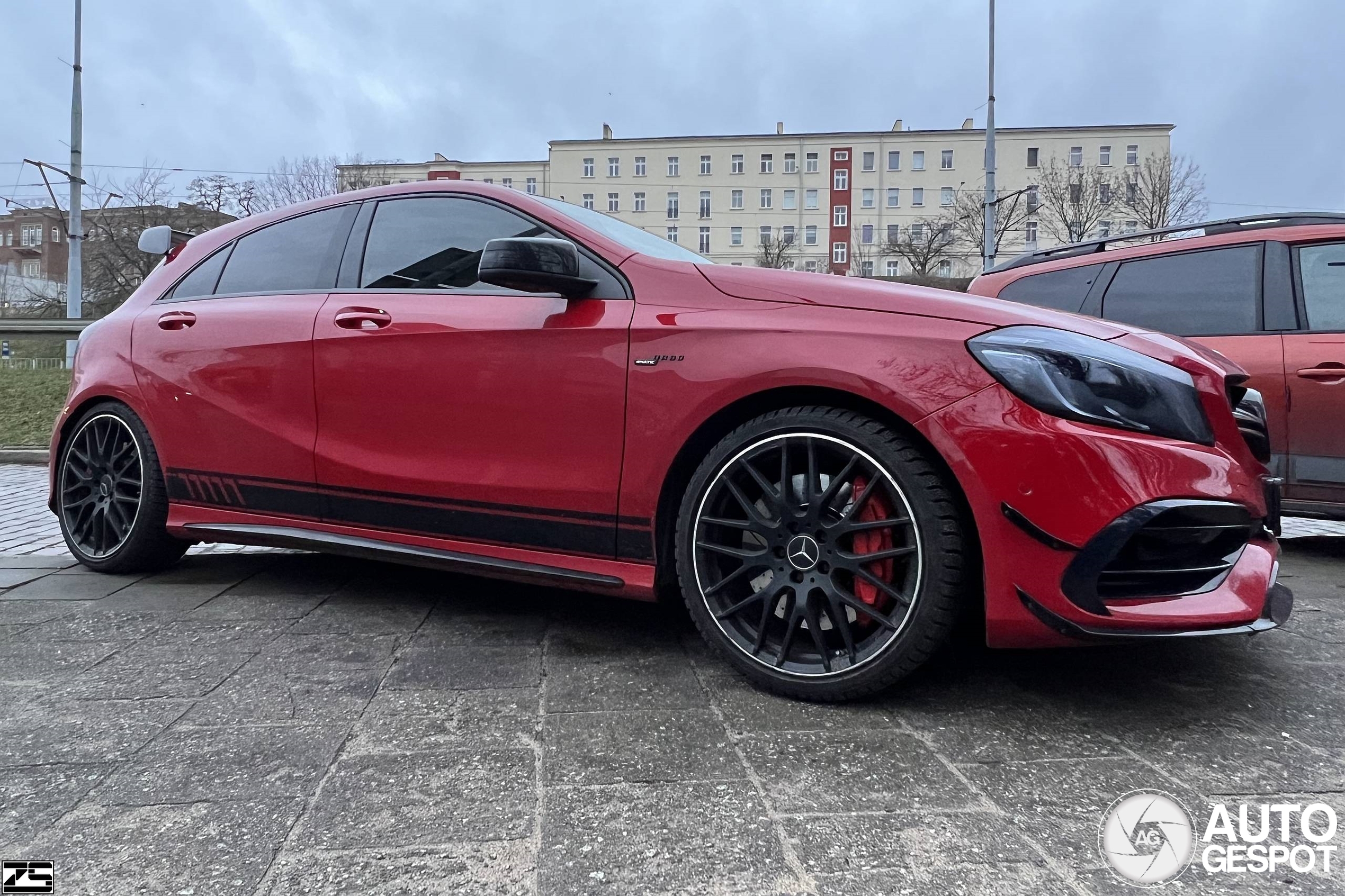 Mercedes-AMG A 45 W176 2015