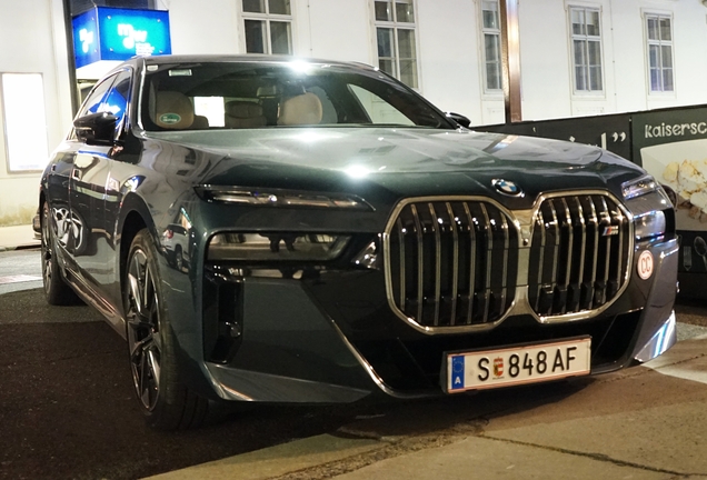 BMW M760e xDrive