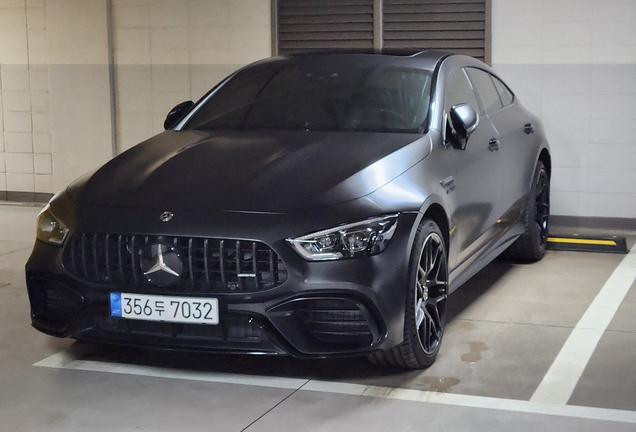 Mercedes-AMG GT 63 S X290