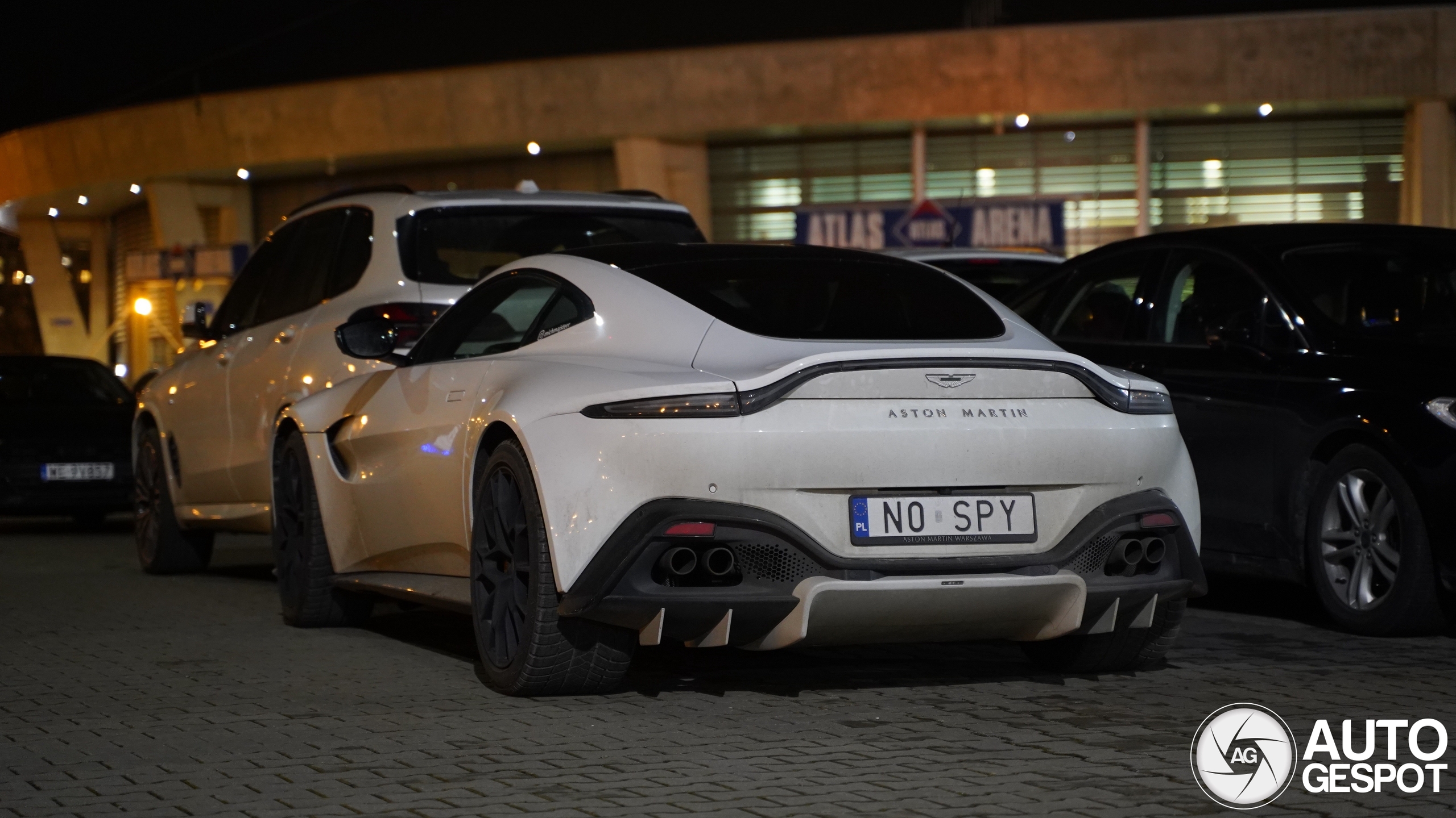 Aston Martin V8 Vantage 2018