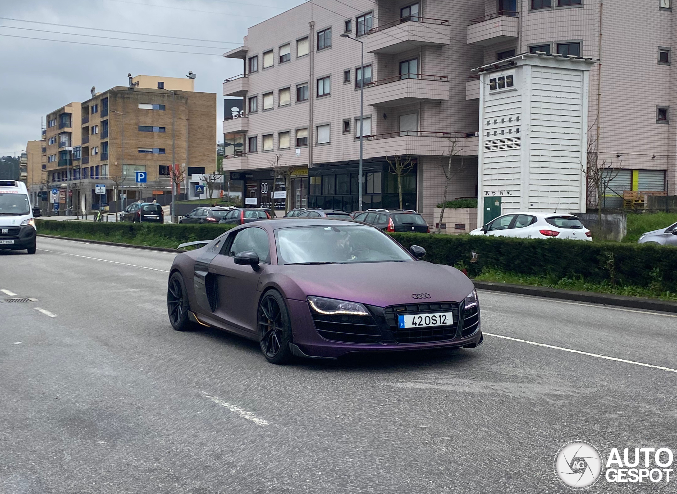 Audi R8 V10