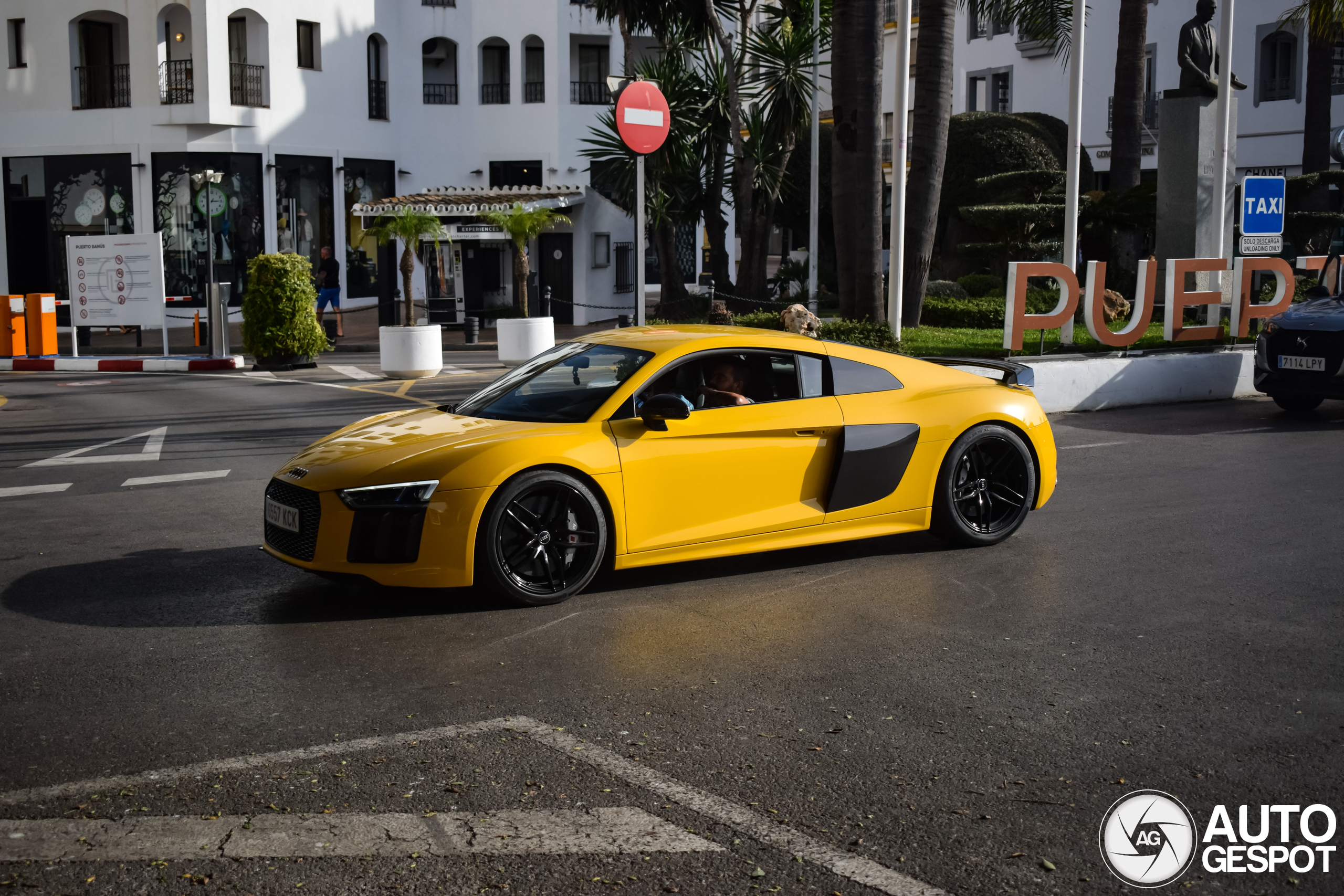 Audi R8 V10 Plus 2015