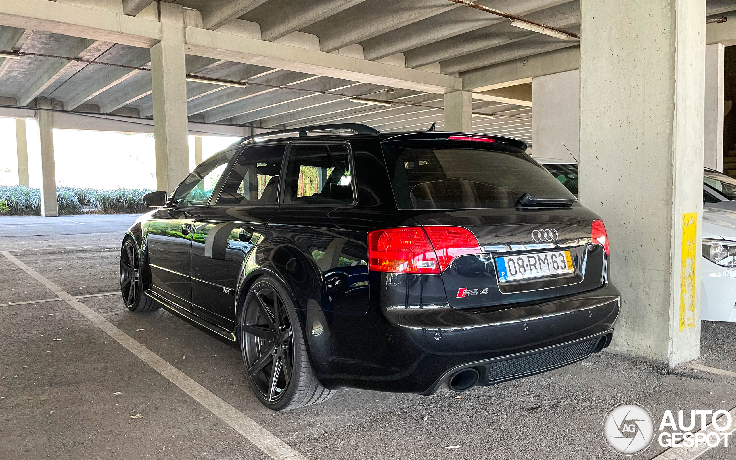 Audi RS4 Avant B7