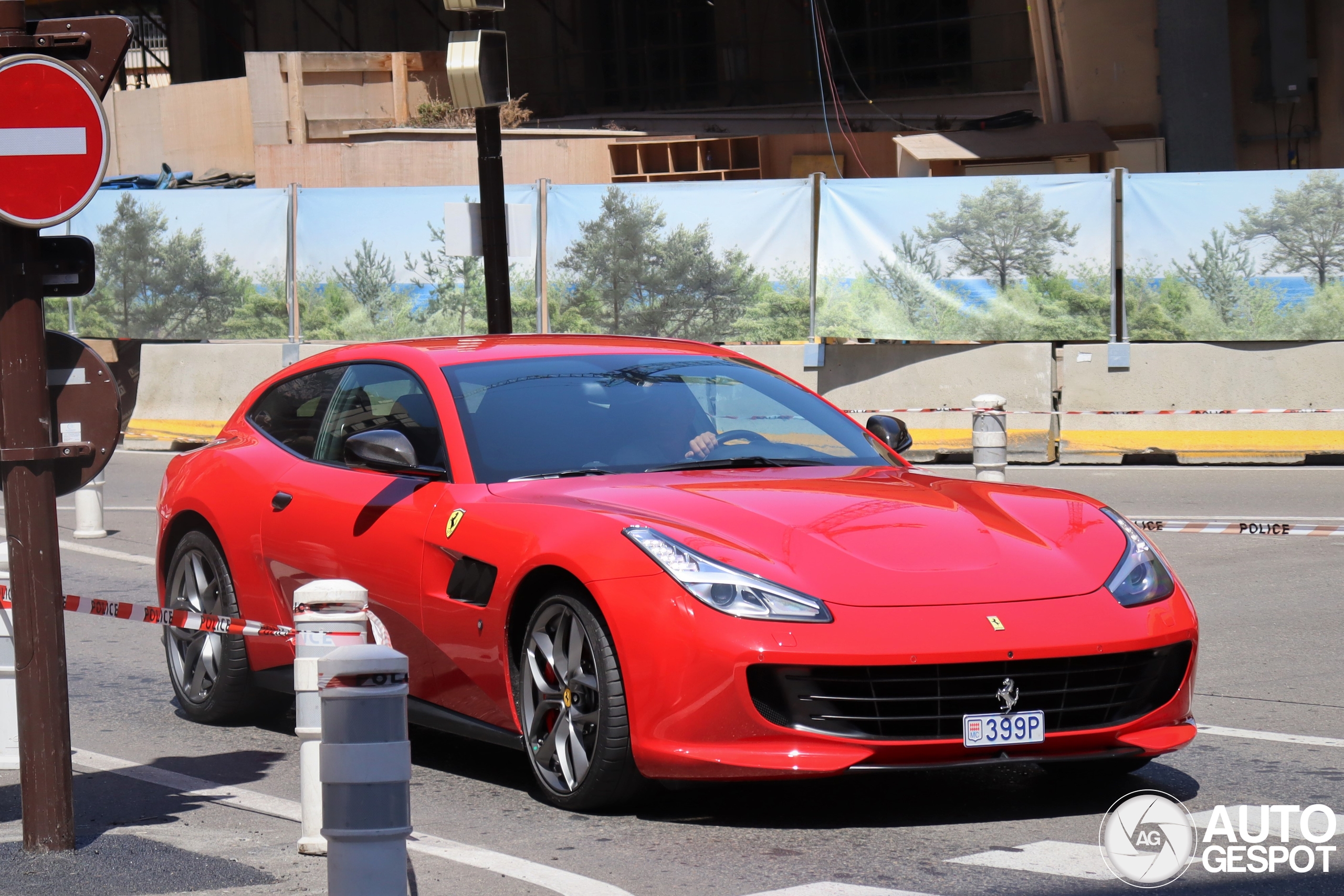 Ferrari GTC4Lusso T