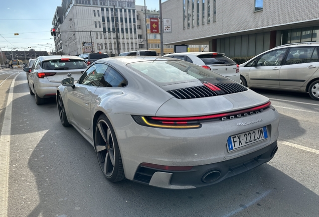 Porsche 992 Carrera 4S