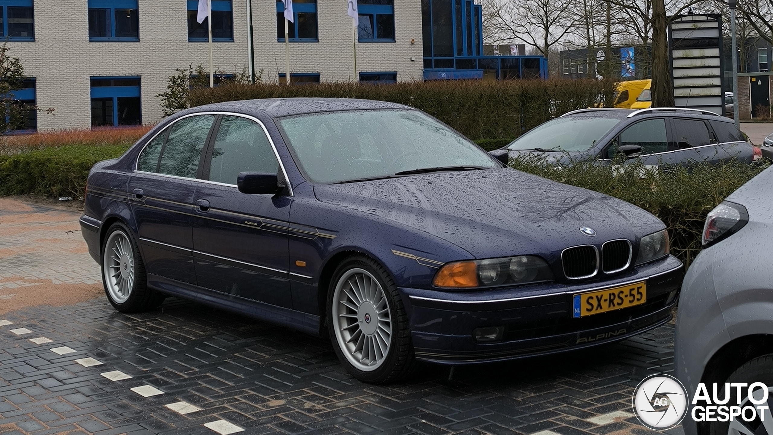 Alpina B10 3.2