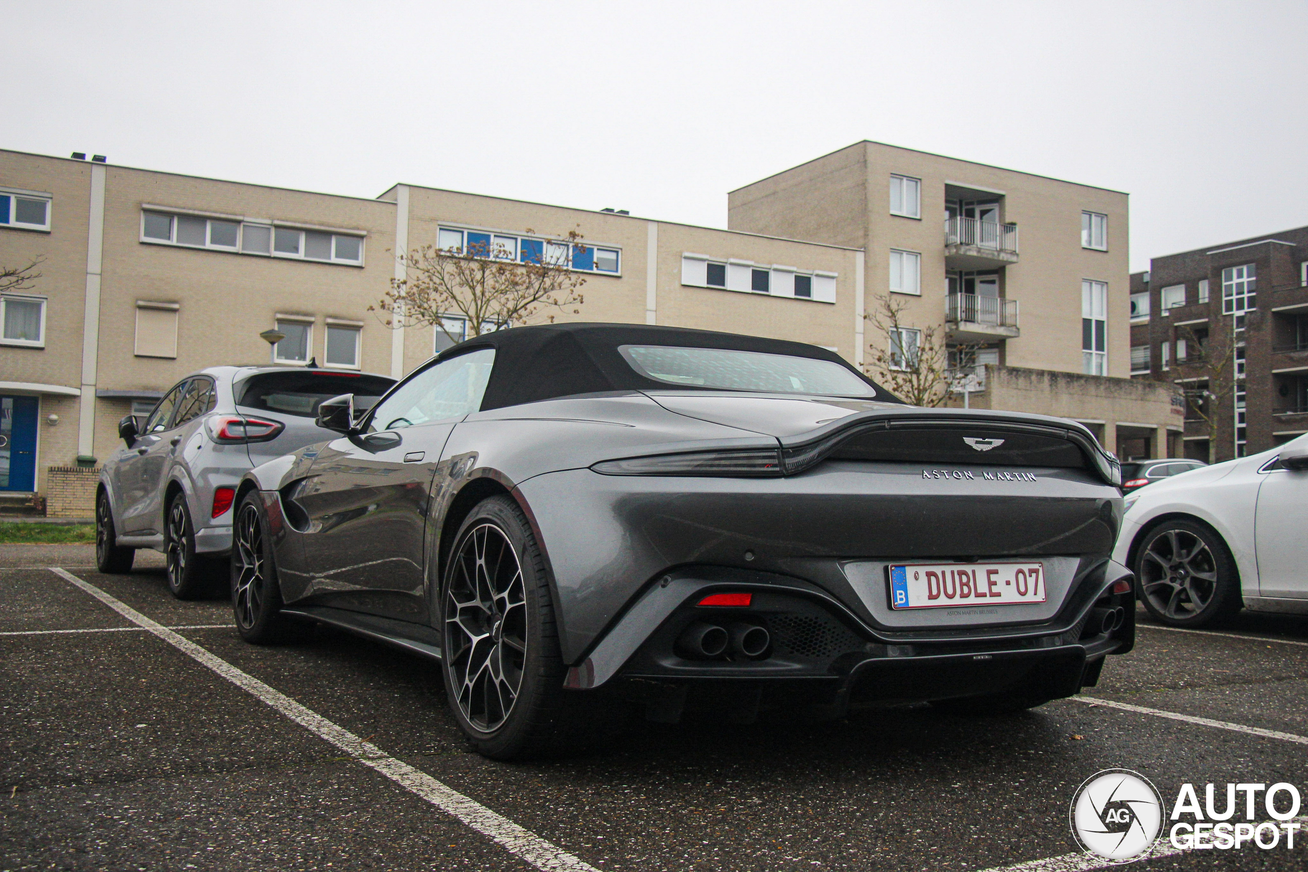 Aston Martin V8 Vantage Roadster 2020