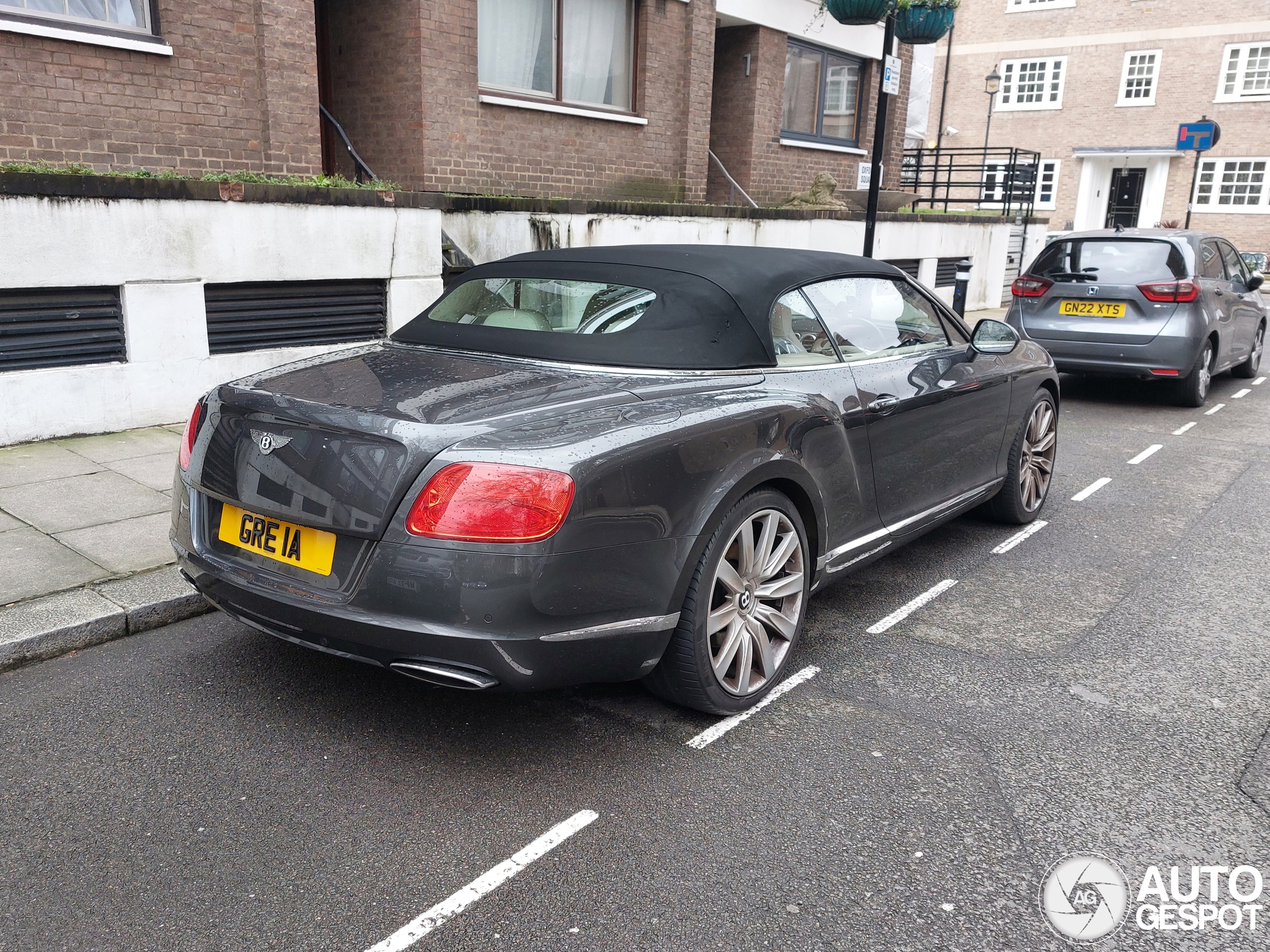 Bentley Continental GTC 2012