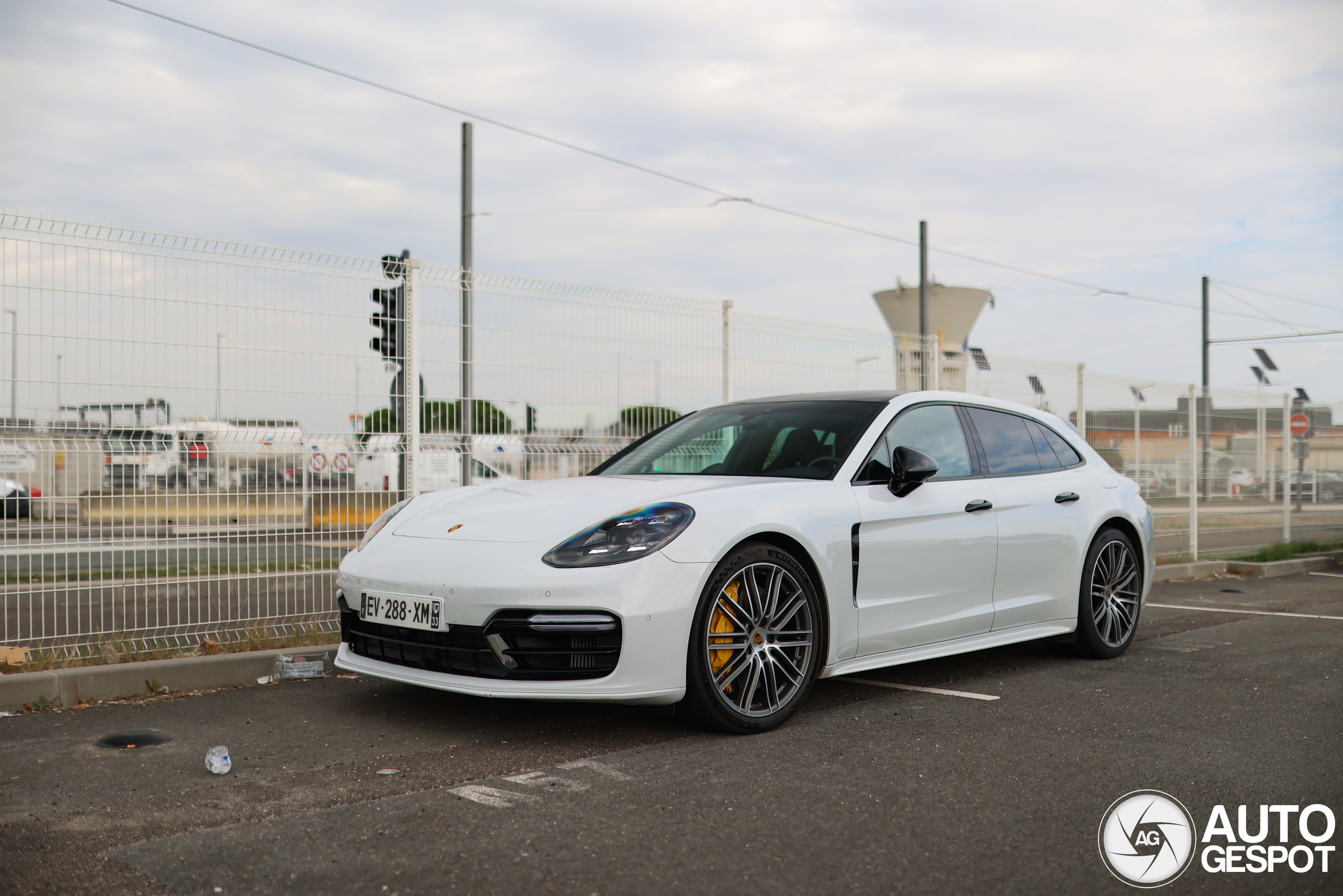 Porsche 971 Panamera Turbo S E-Hybrid Sport Turismo