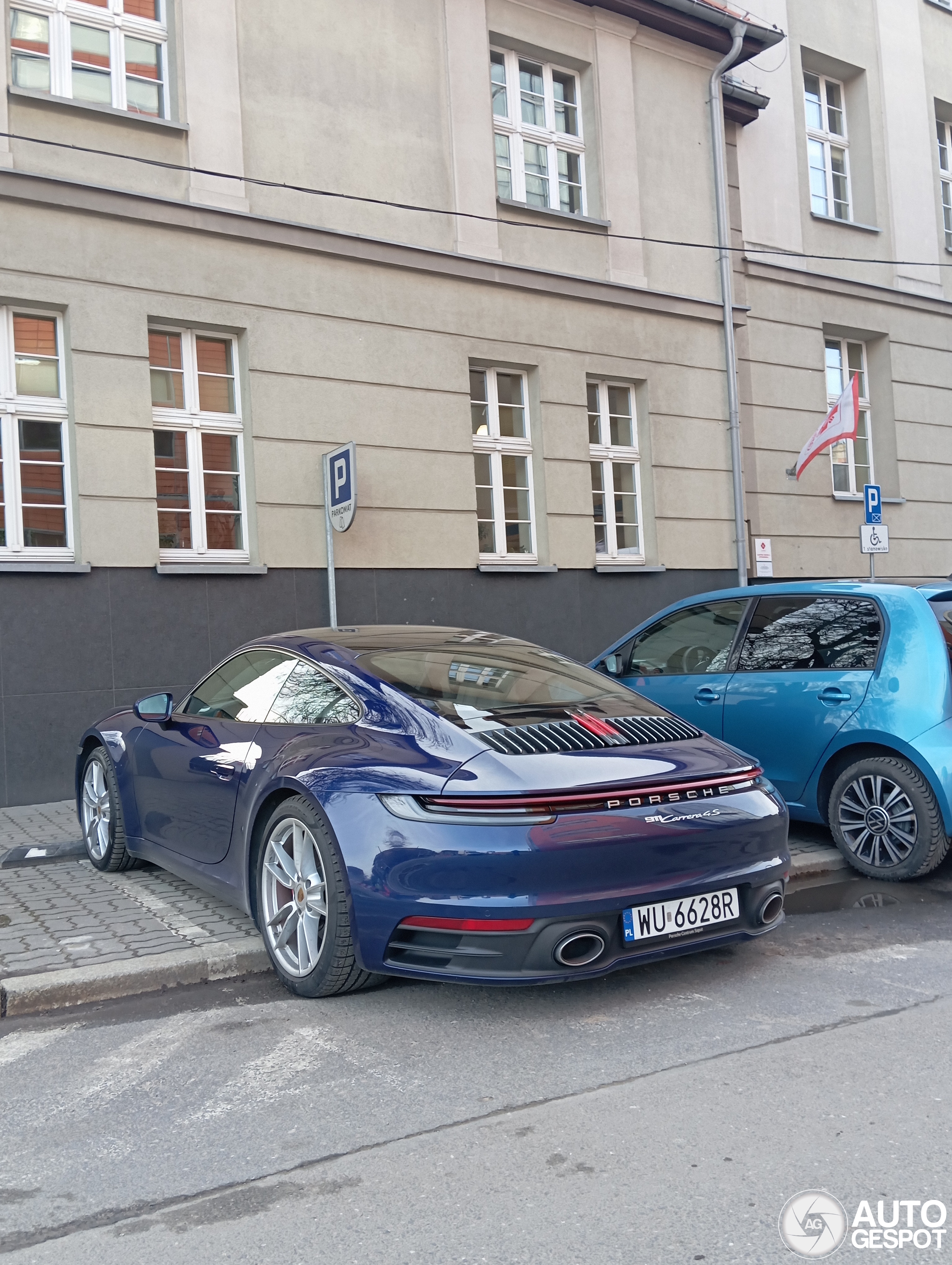 Porsche 992 Carrera 4S