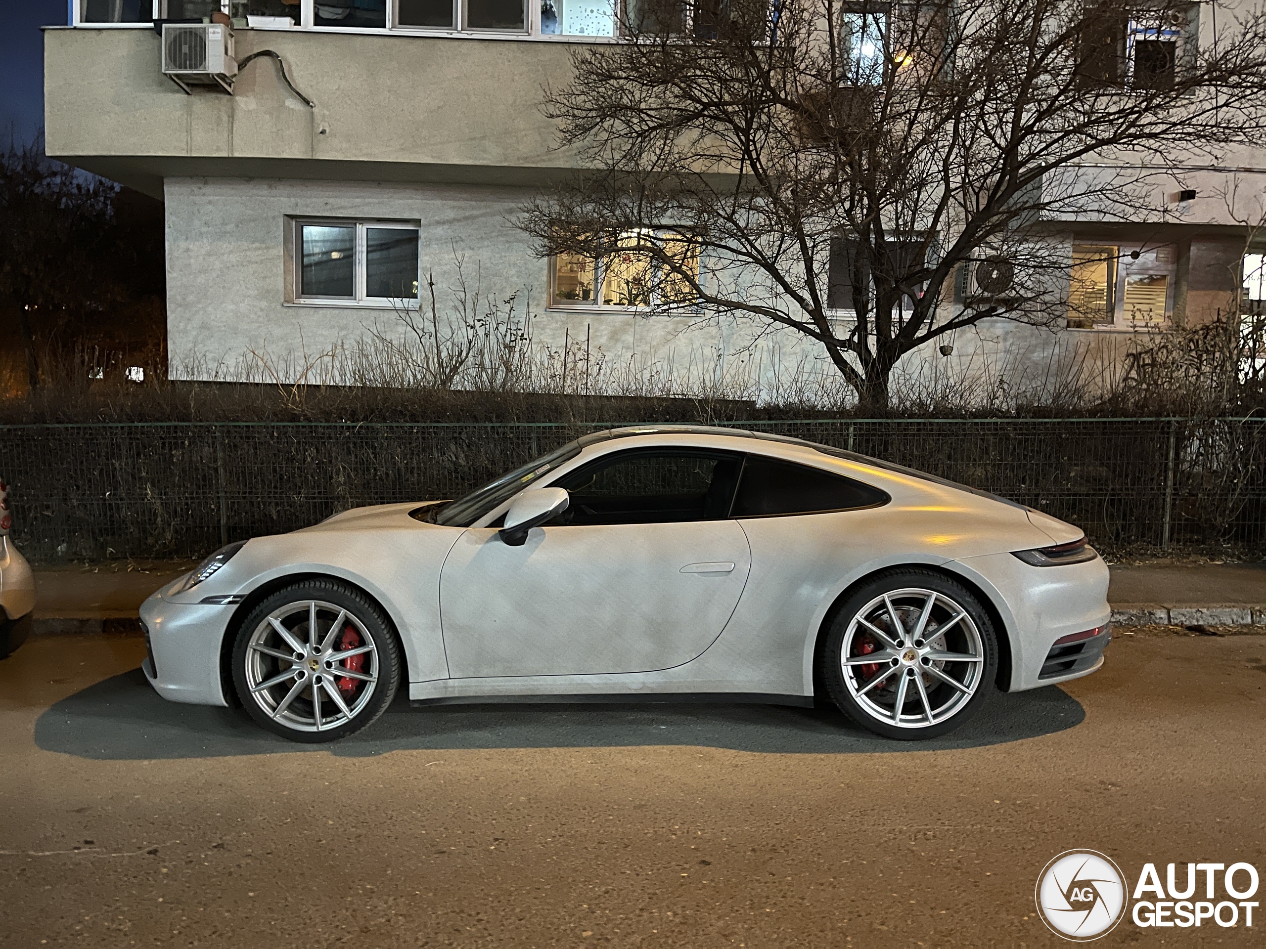 Porsche 992 Carrera 4S