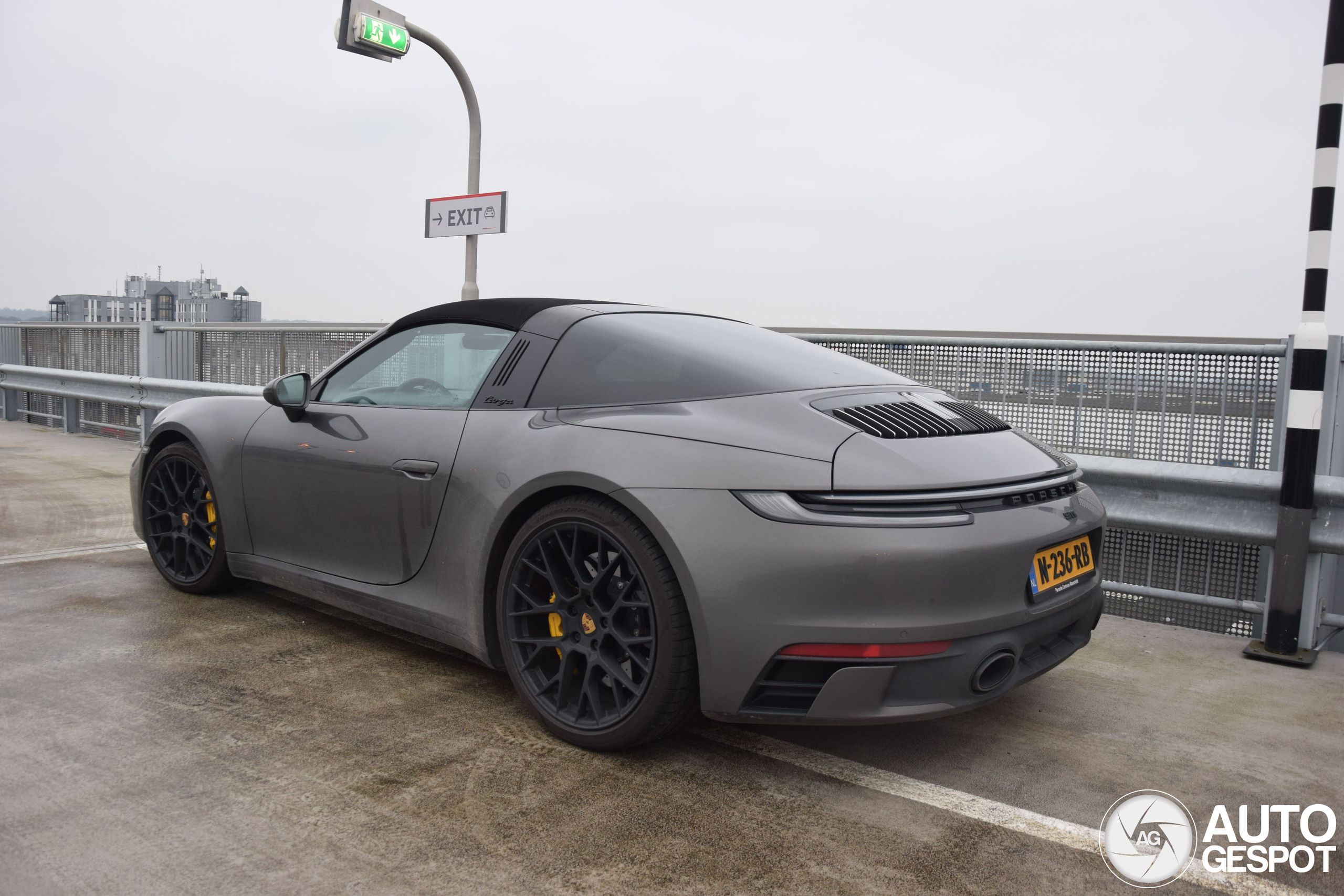 Porsche 992 Targa 4S