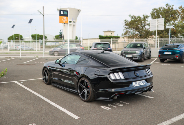 Ford Mustang GT 2015 STR Racing