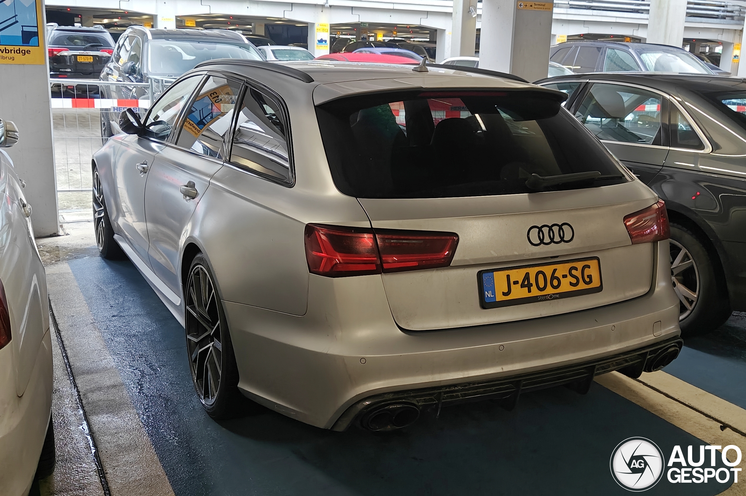 Audi RS6 Avant C7 2015