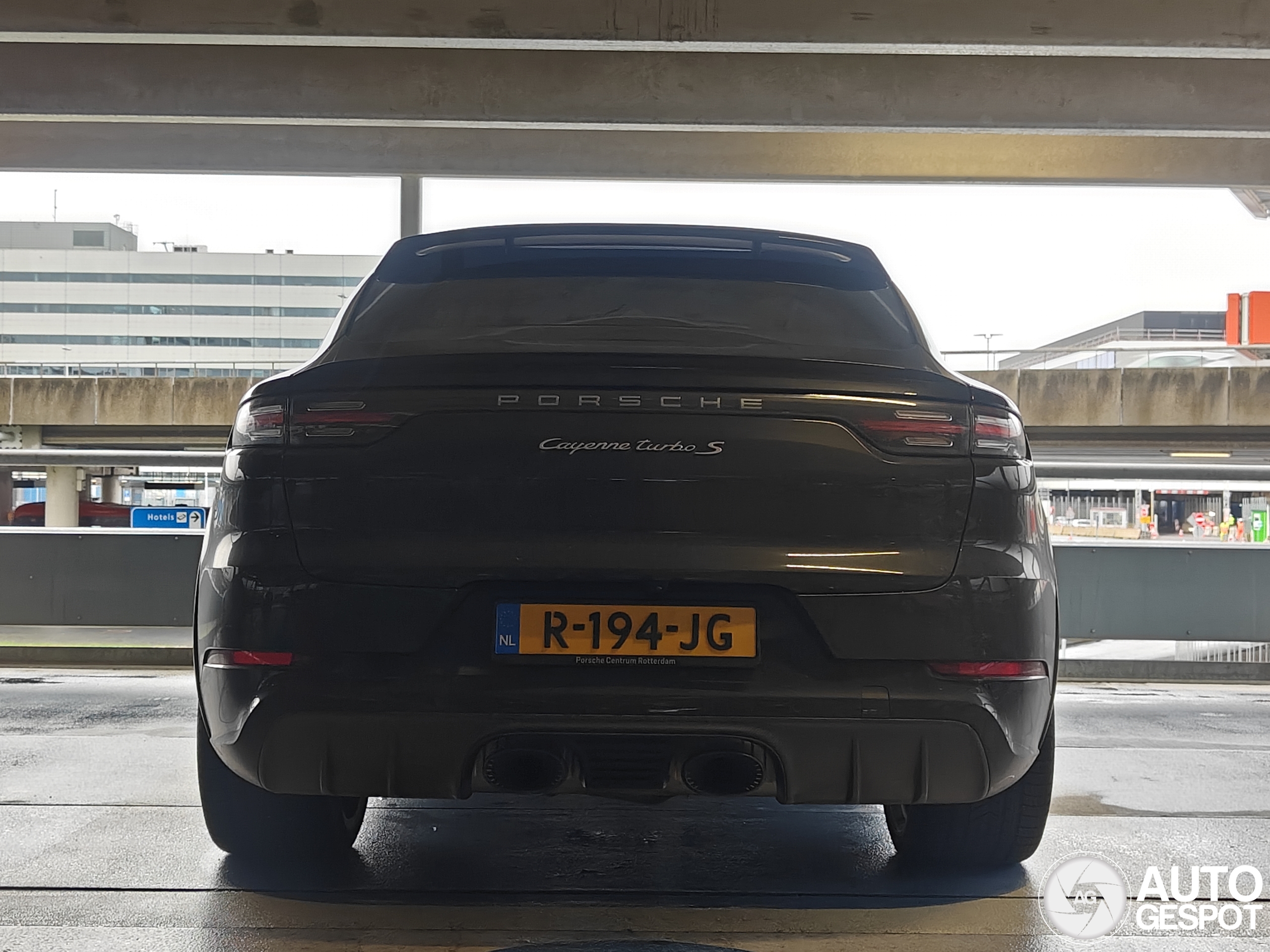 Porsche Cayenne Coupé Turbo S E-Hybrid