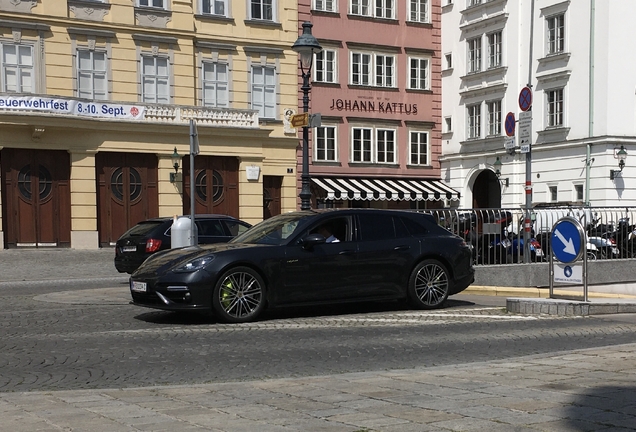 Porsche 971 Panamera Turbo S E-Hybrid Sport Turismo