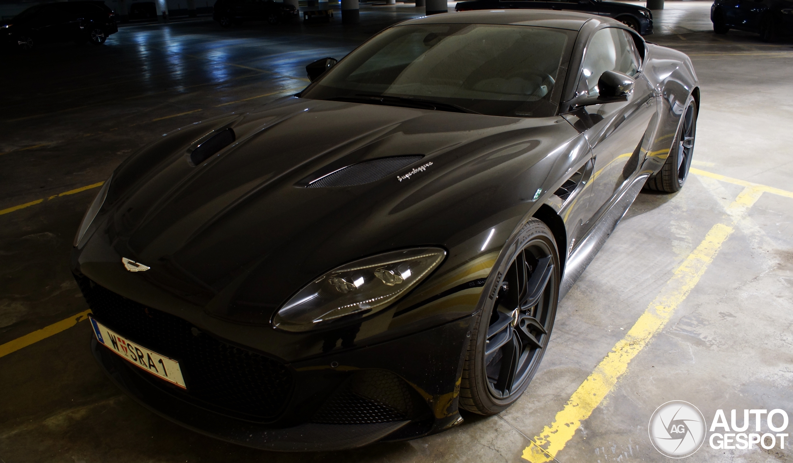 Aston Martin DBS Superleggera