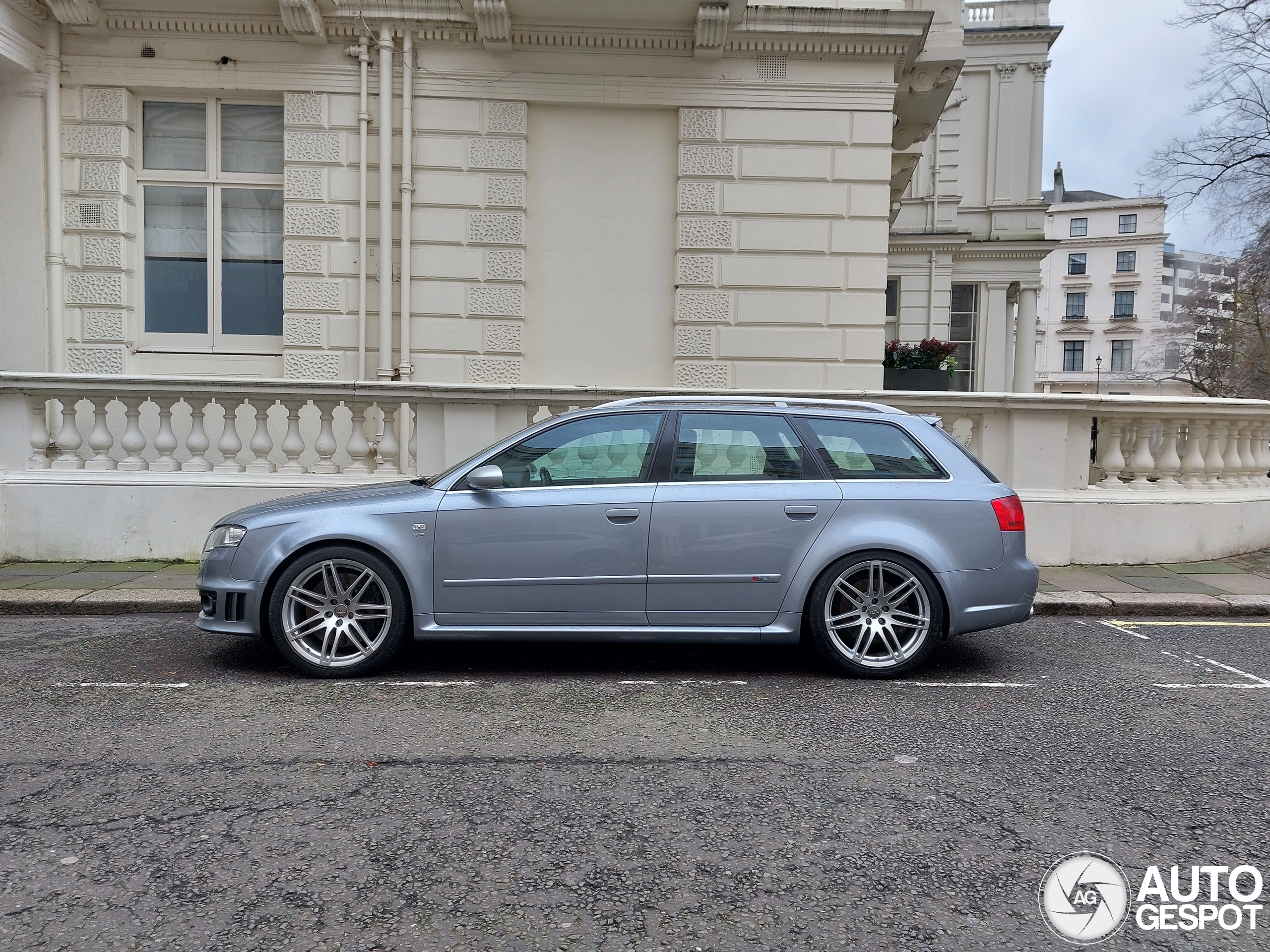 Audi RS4 Avant B7