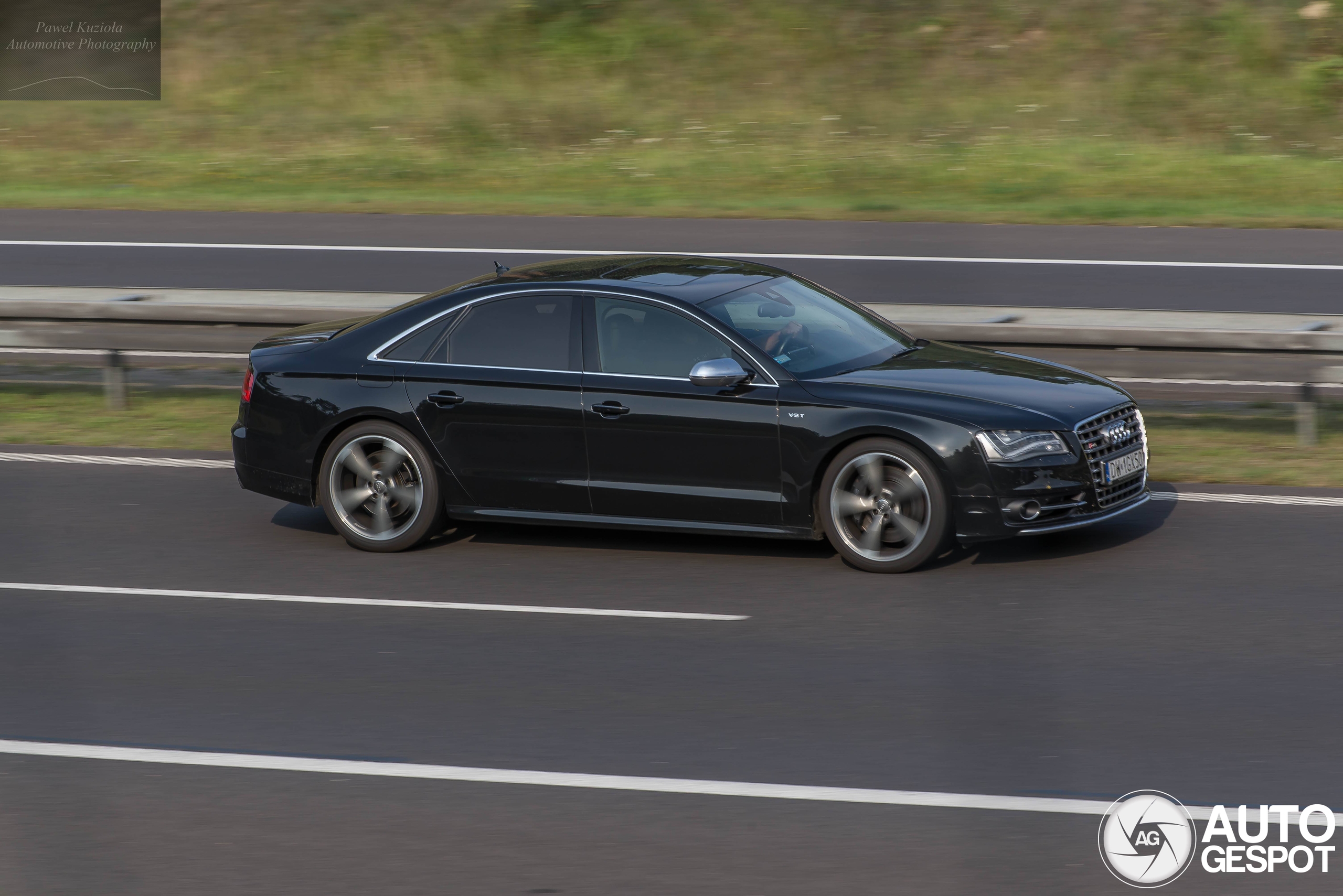 Audi S8 D4