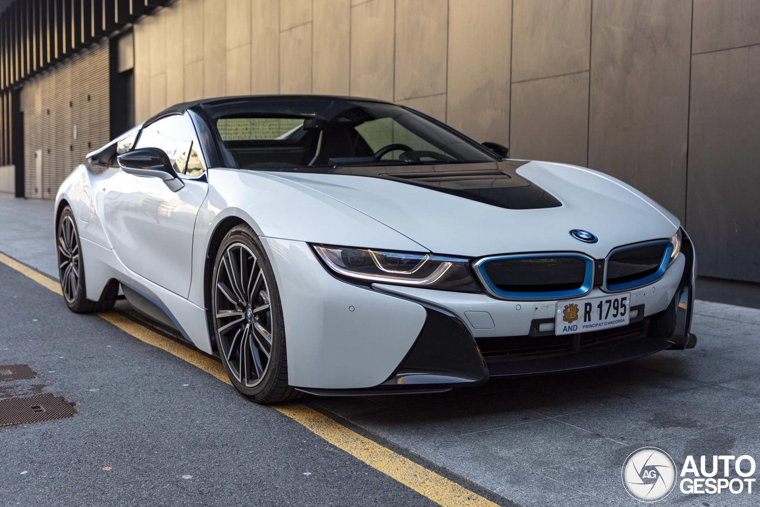 BMW i8 Roadster