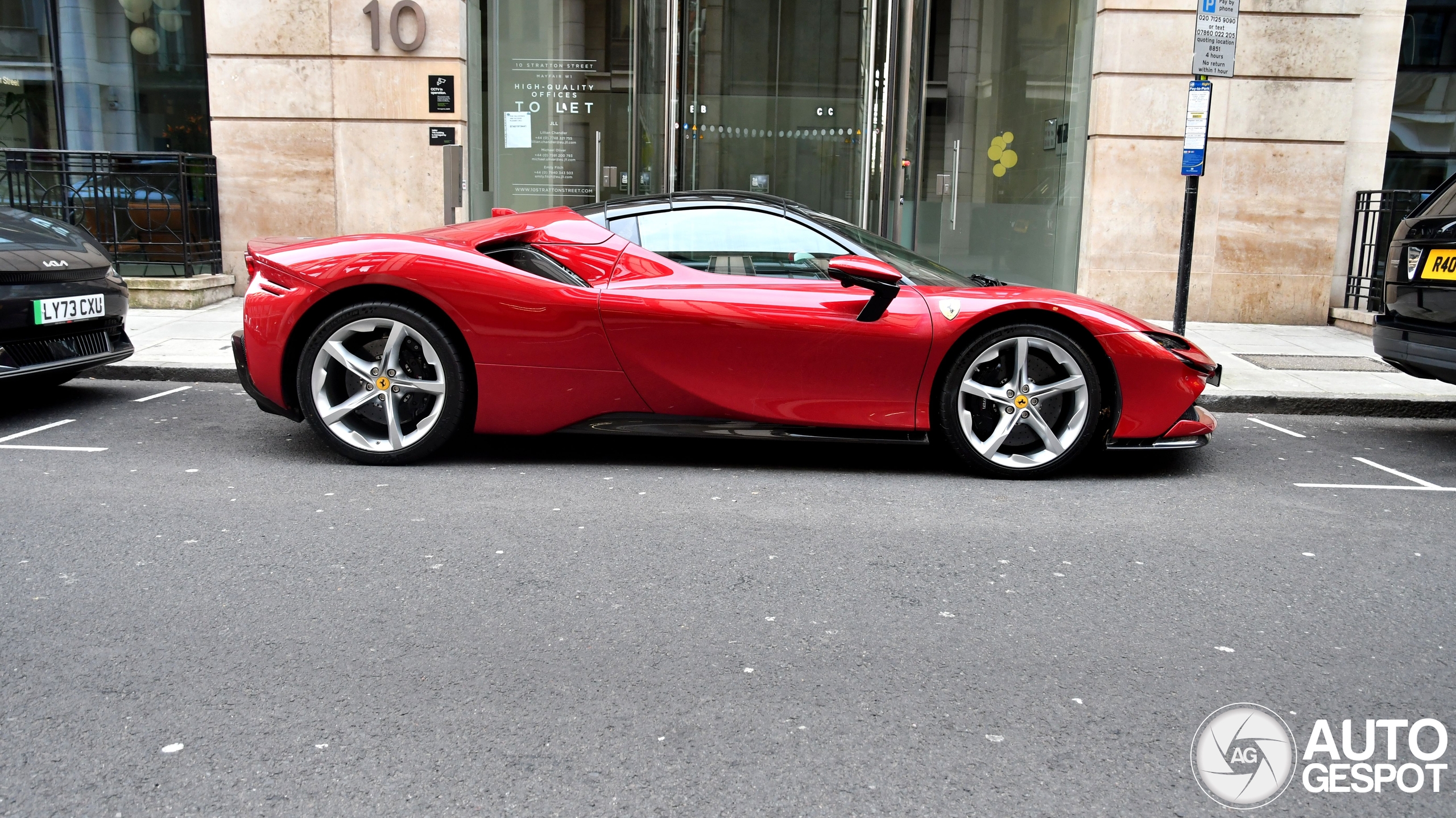 Ferrari SF90 Spider